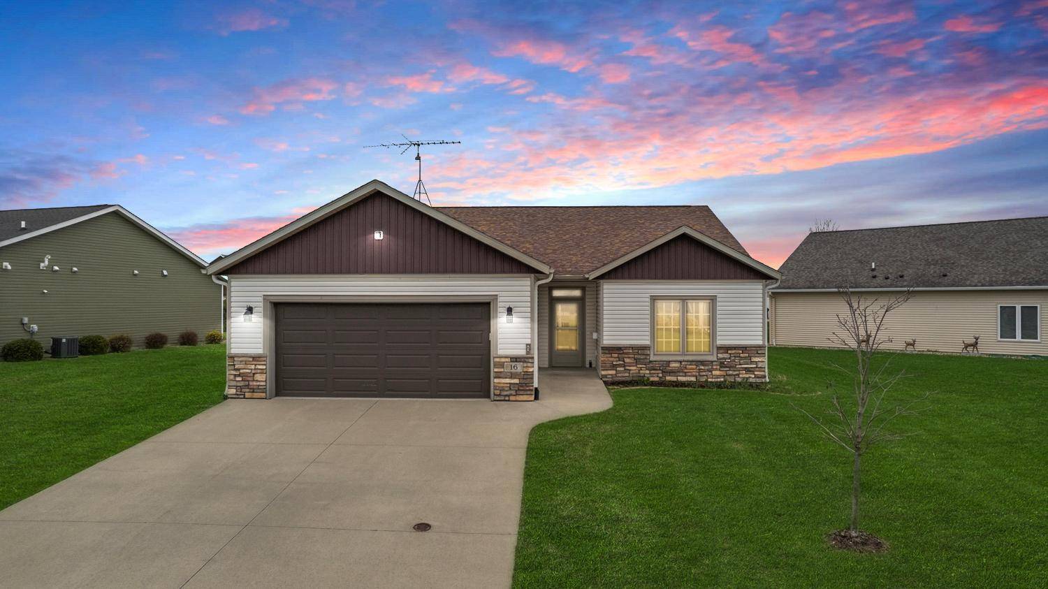 Kasson, MN 55944,16 Abbey LN