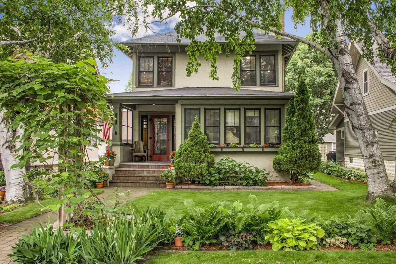 Saint Paul, MN 55105,1327 Fairmount AVE