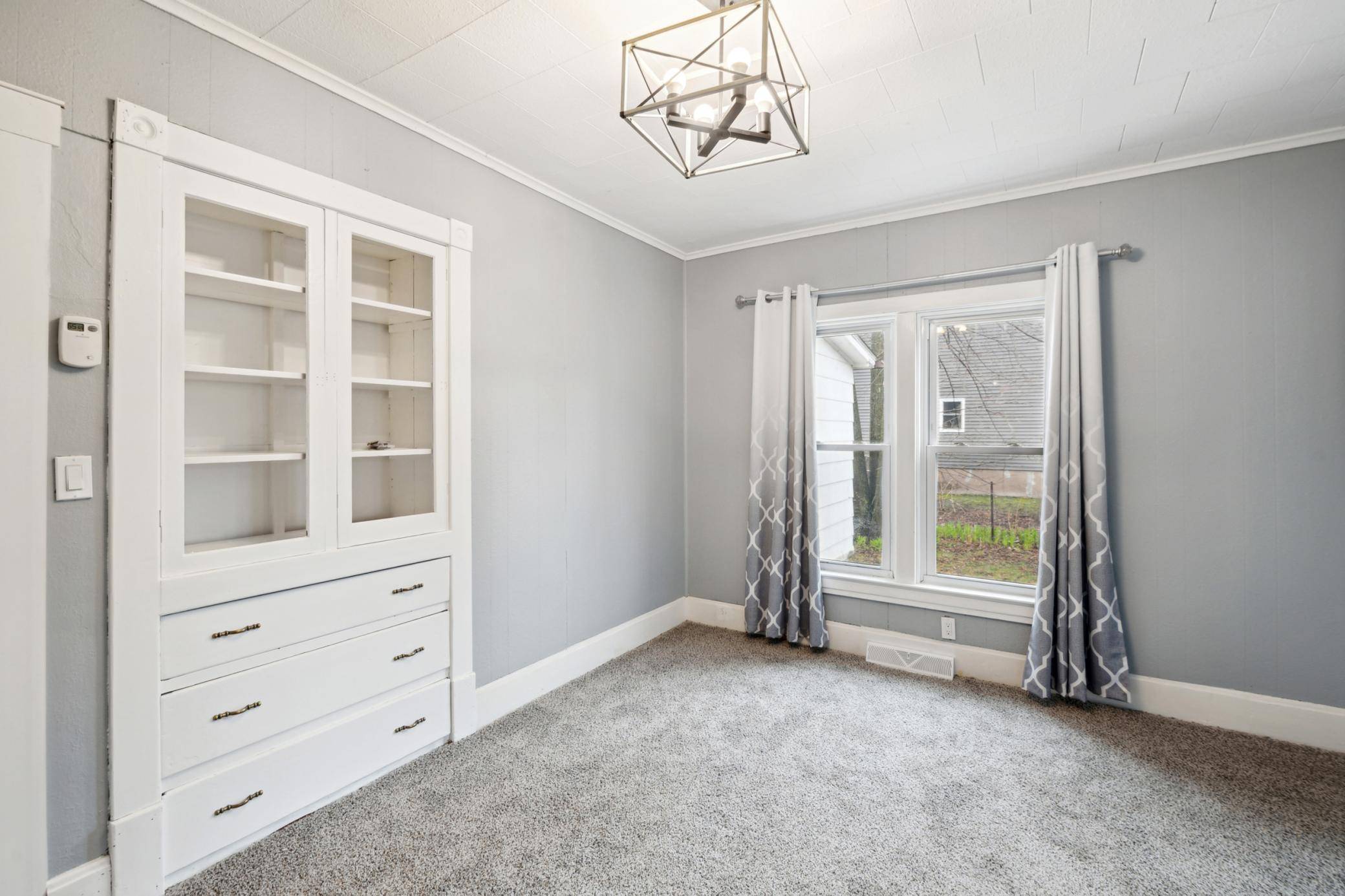 Spooner, WI 54801,318 W Maple ST