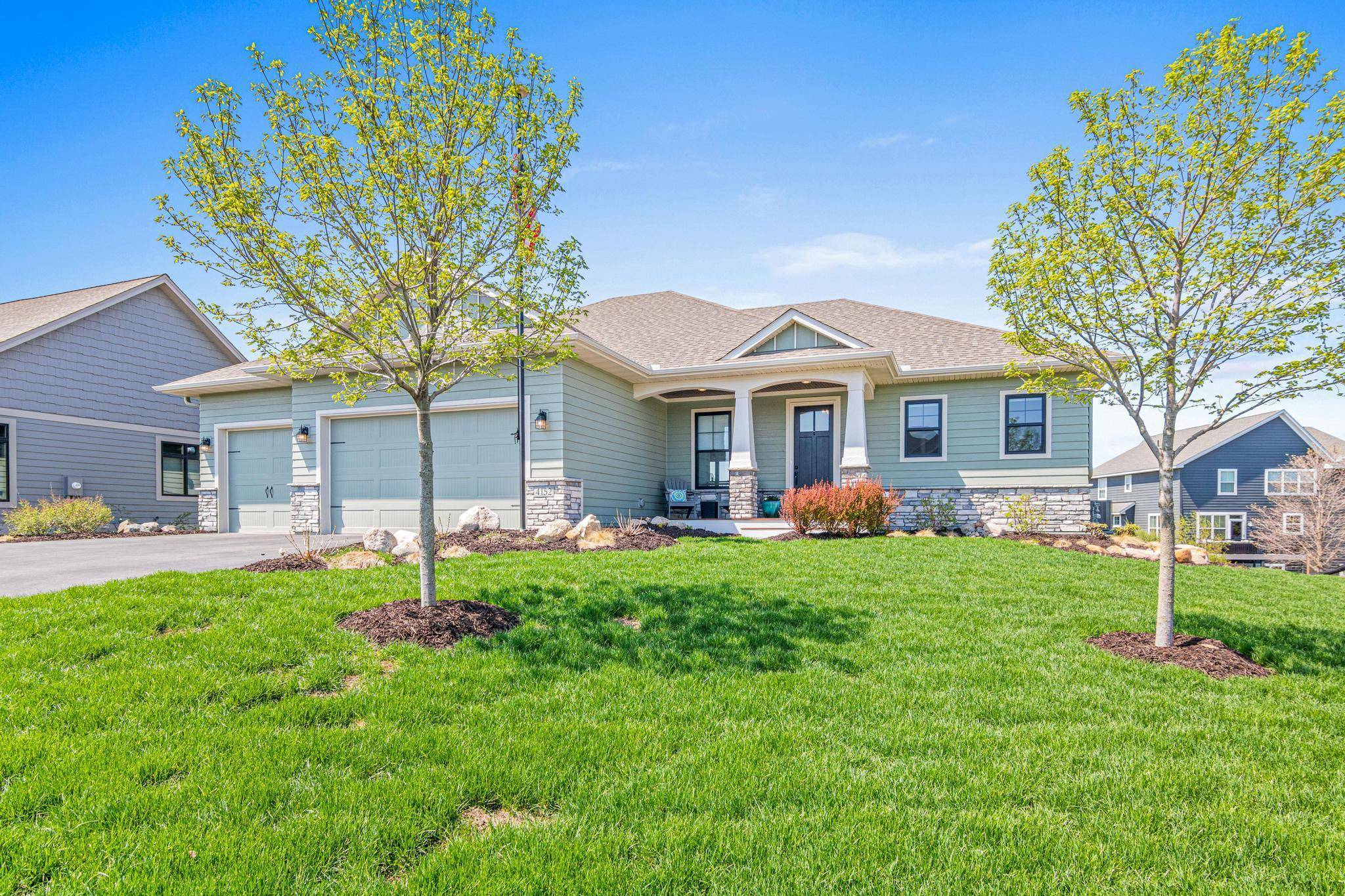 Lake Elmo, MN 55042,4152 Hummingbird CT N