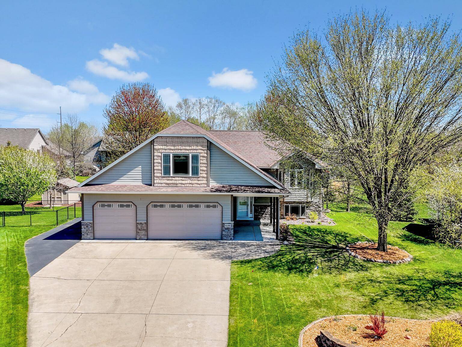 Hugo, MN 55038,6136 Goodview Trail CIR N