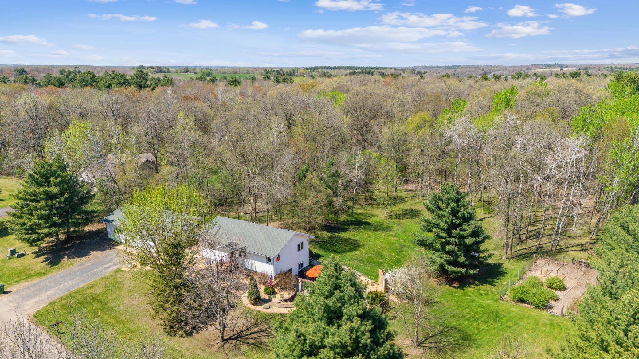Lincoln Twp, WI 54001,984 Harmony LN