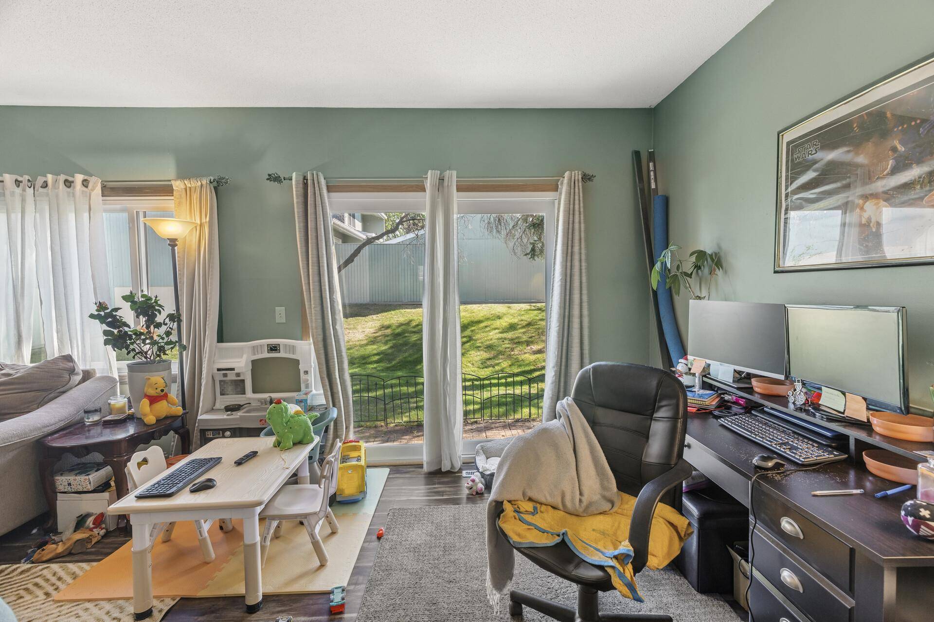 Little Canada, MN 55117,101 Canabury CT
