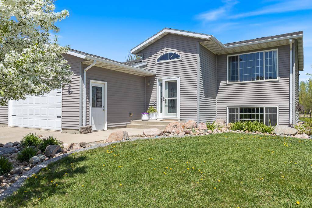 Marshall, MN 56258,518 Harriett DR