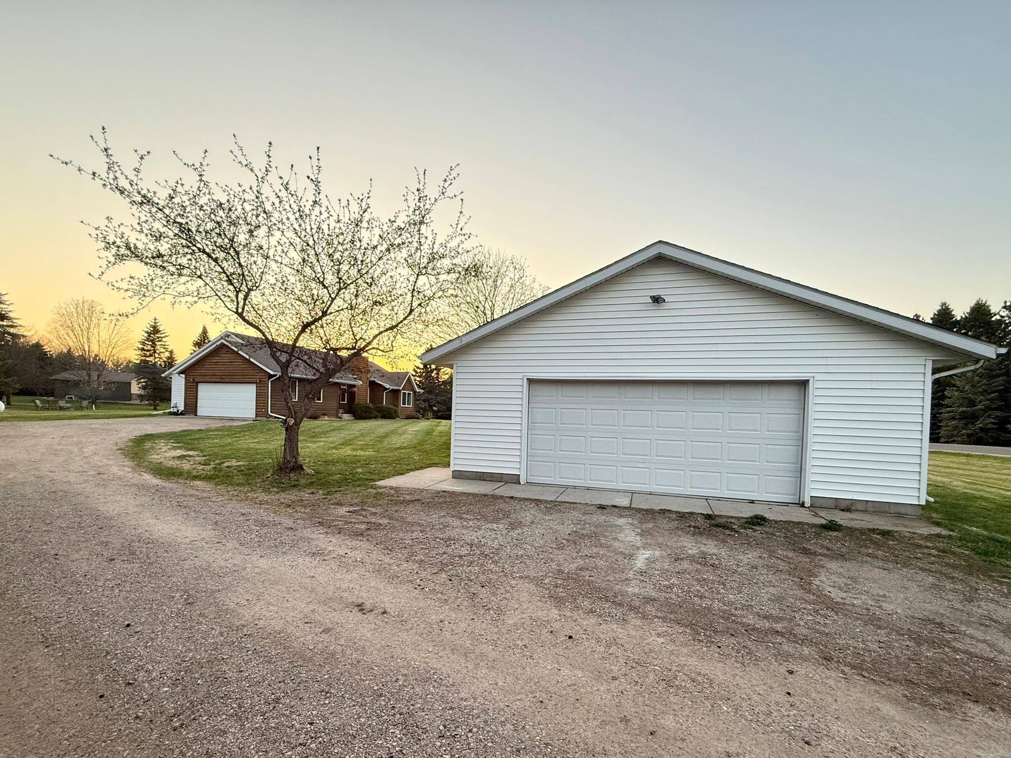 Alexandria, MN 56308,3412 W Lake Jessie DR SE