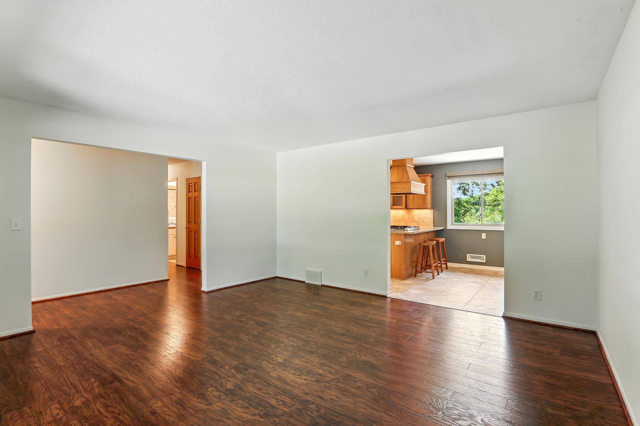Apple Valley, MN 55124,5820 139th ST W
