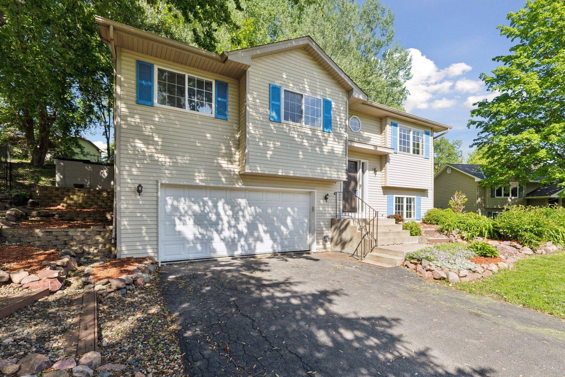Buffalo, MN 55313,1604 Viking DR