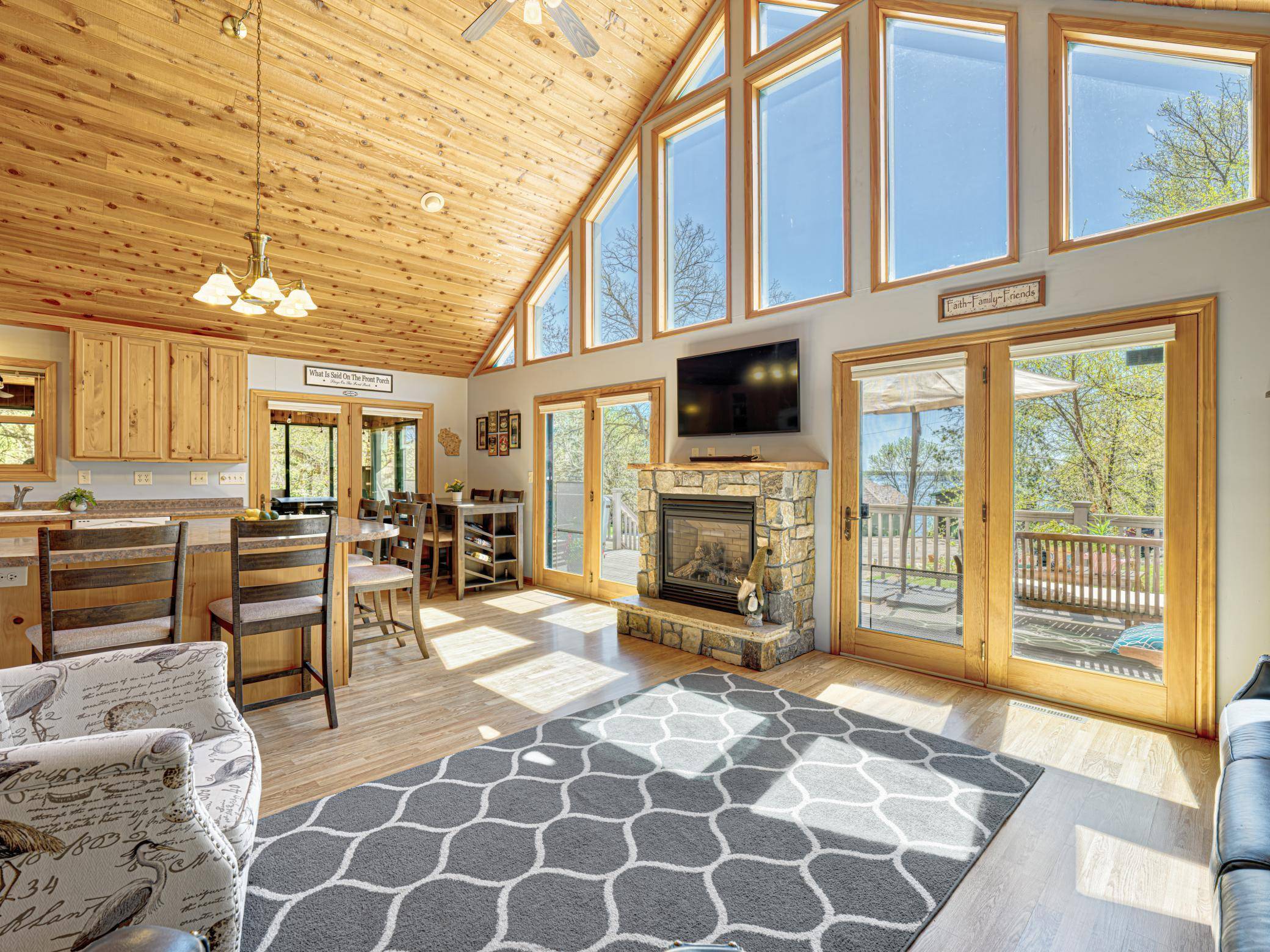 Garfield Twp, WI 54001,1351 Lone Pine LN