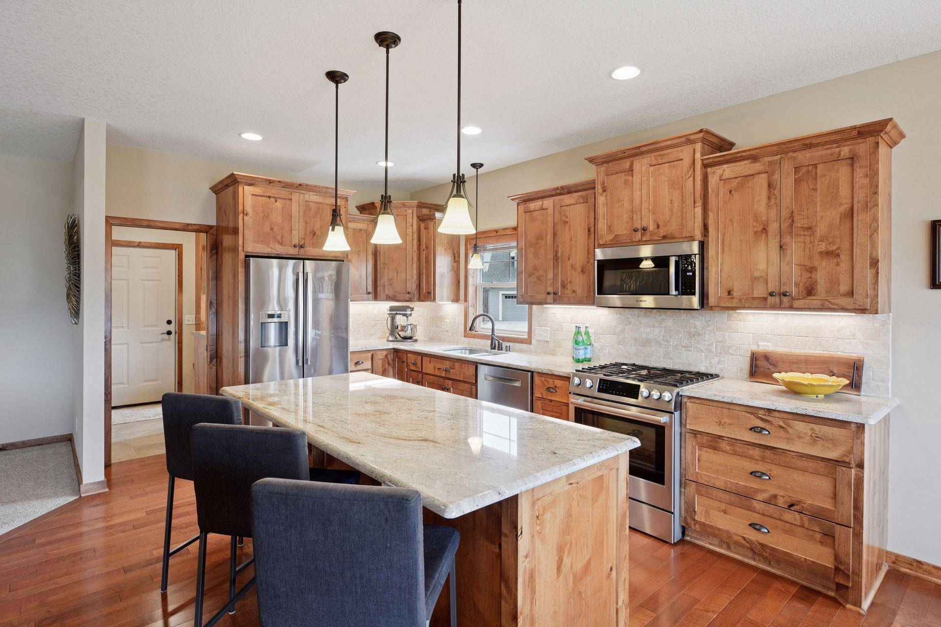Waconia, MN 55387,708 Somerwood WAY