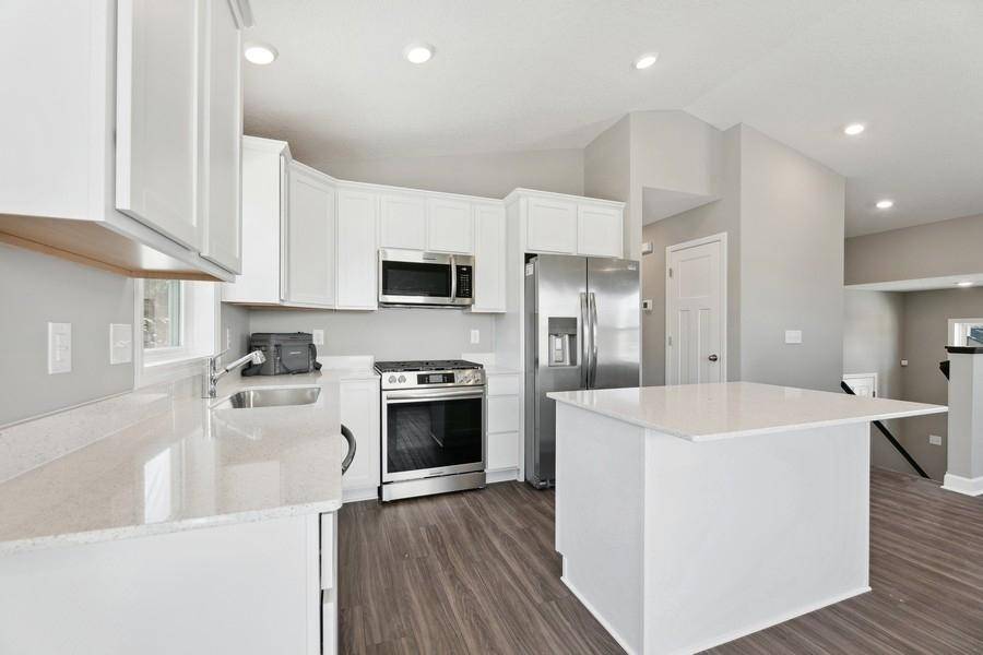 Buffalo, MN 55313,817 Erickson LN