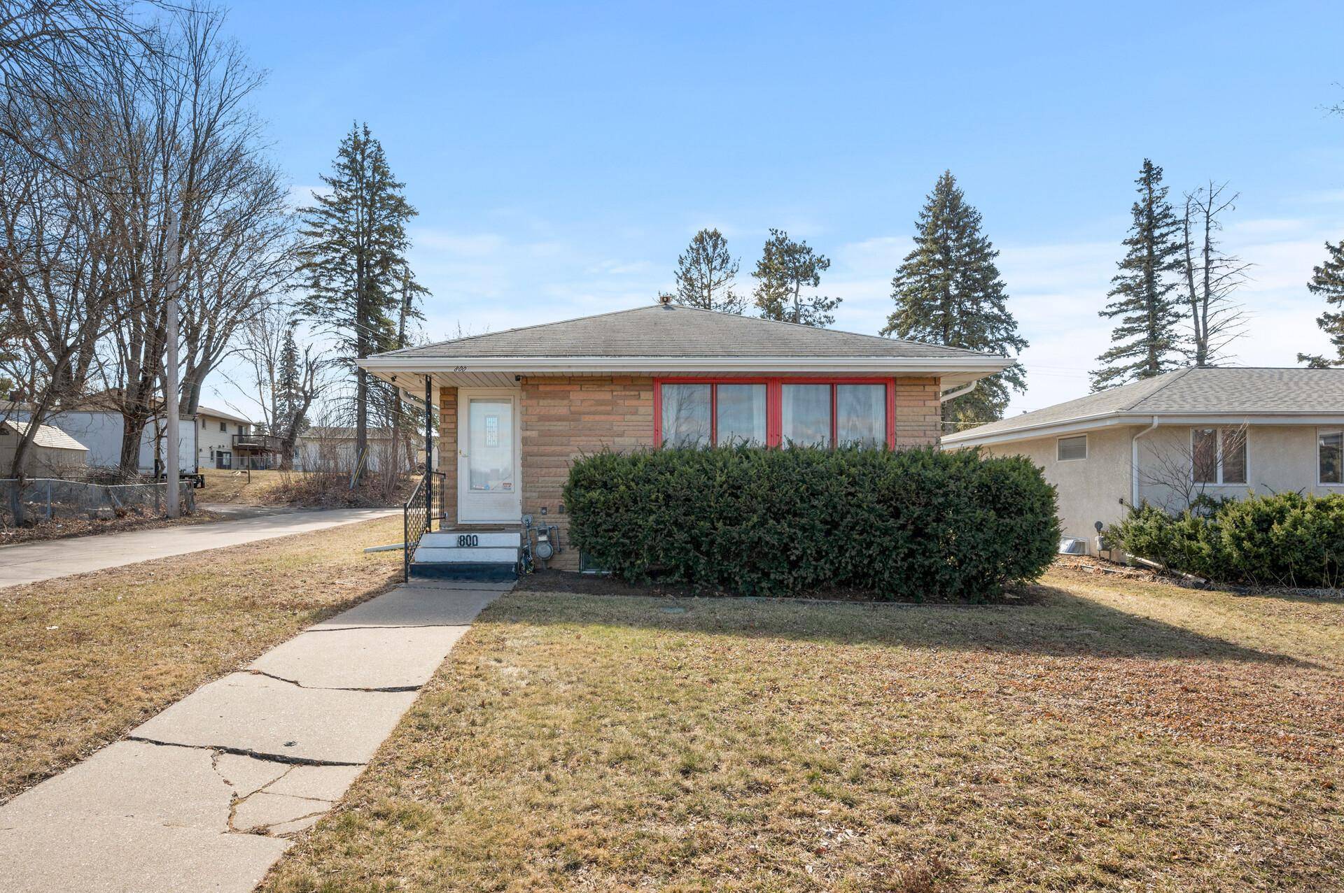 Saint Paul, MN 55106,800 Idaho AVE E