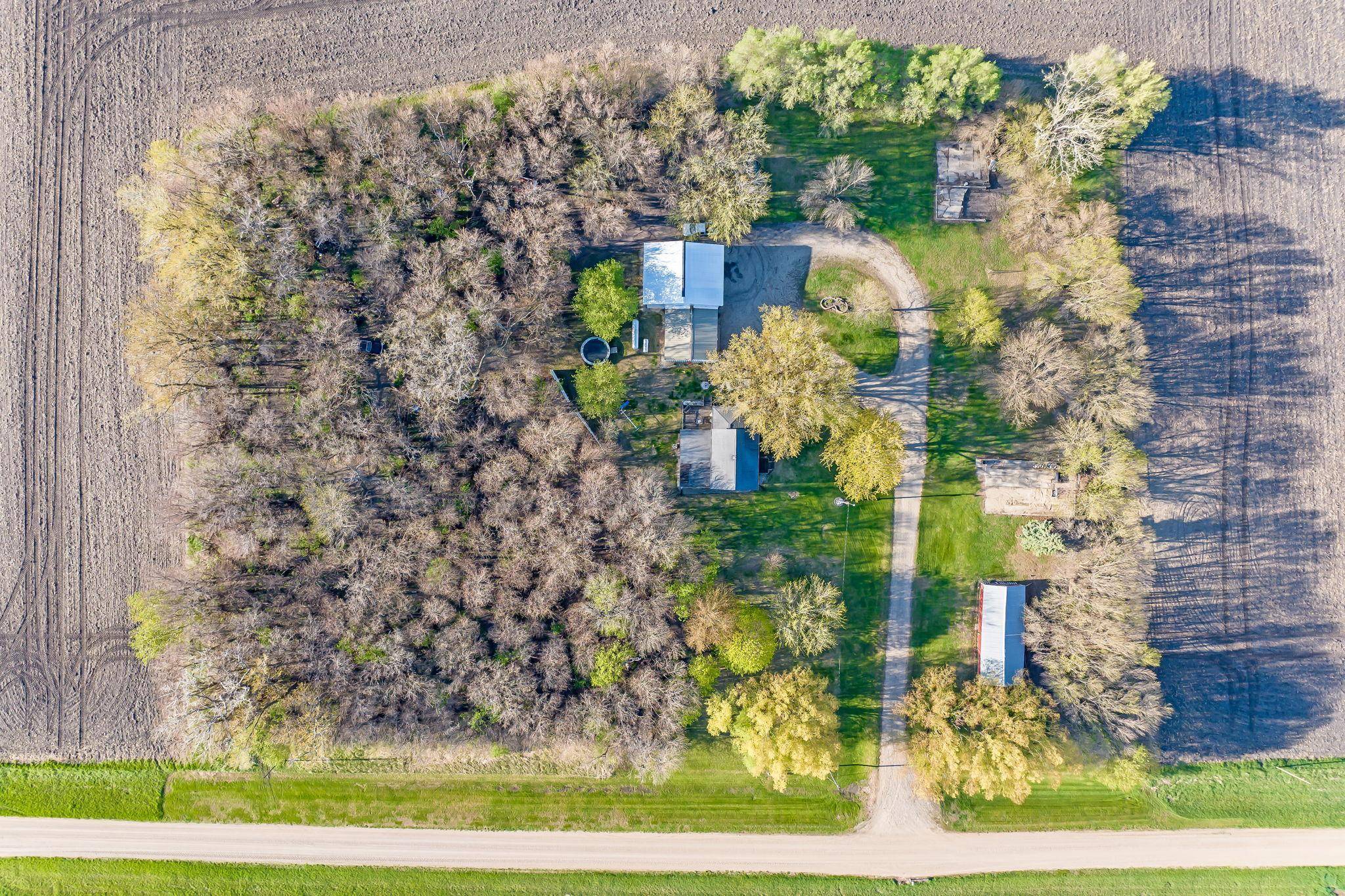 Blue Earth, MN 56013,32396 40th ST