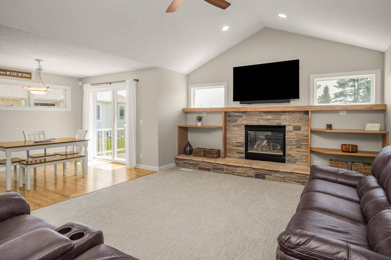 Lake Elmo, MN 55042,5057 Linden TRL N