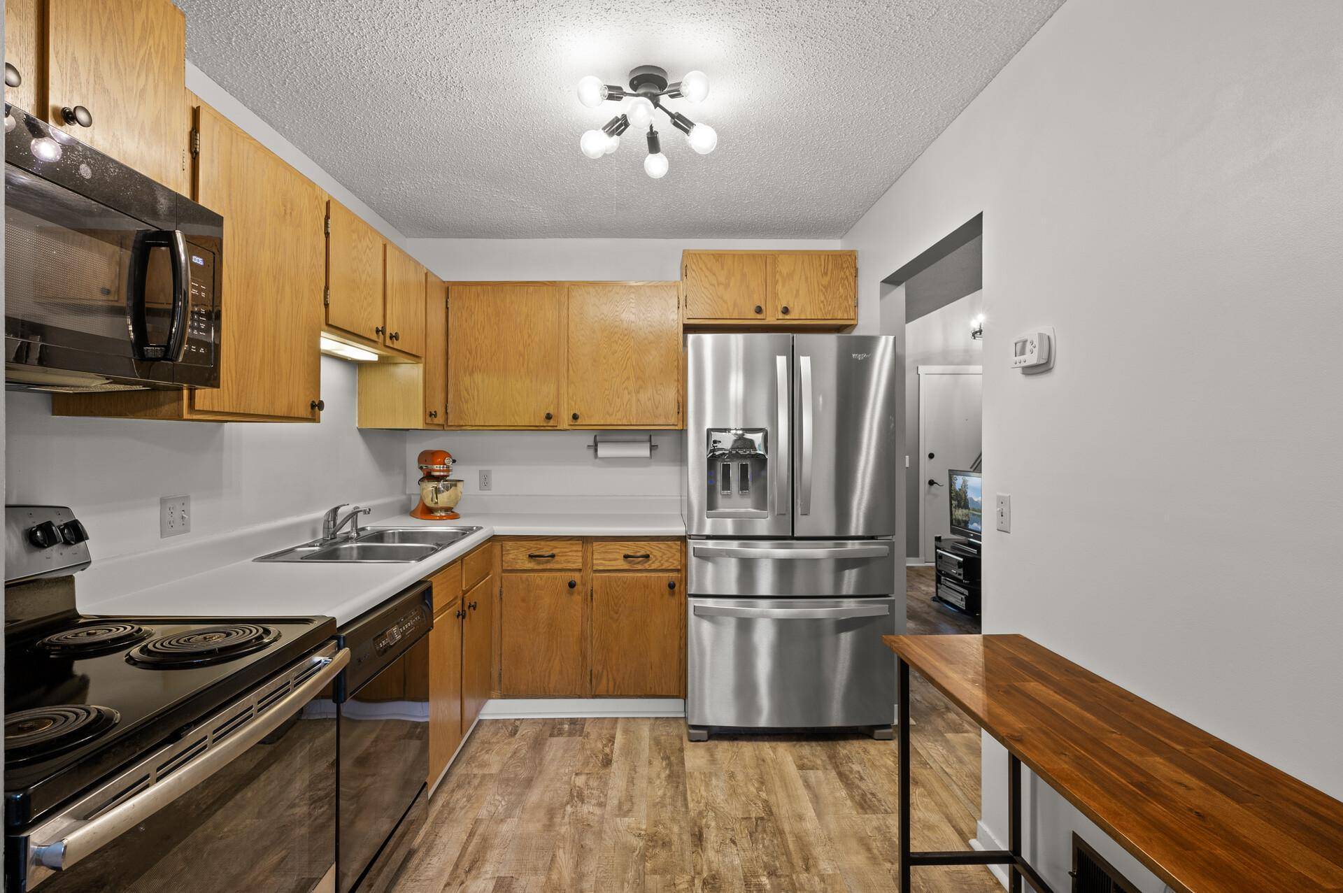 Savage, MN 55378,4464 Mccoll DR
