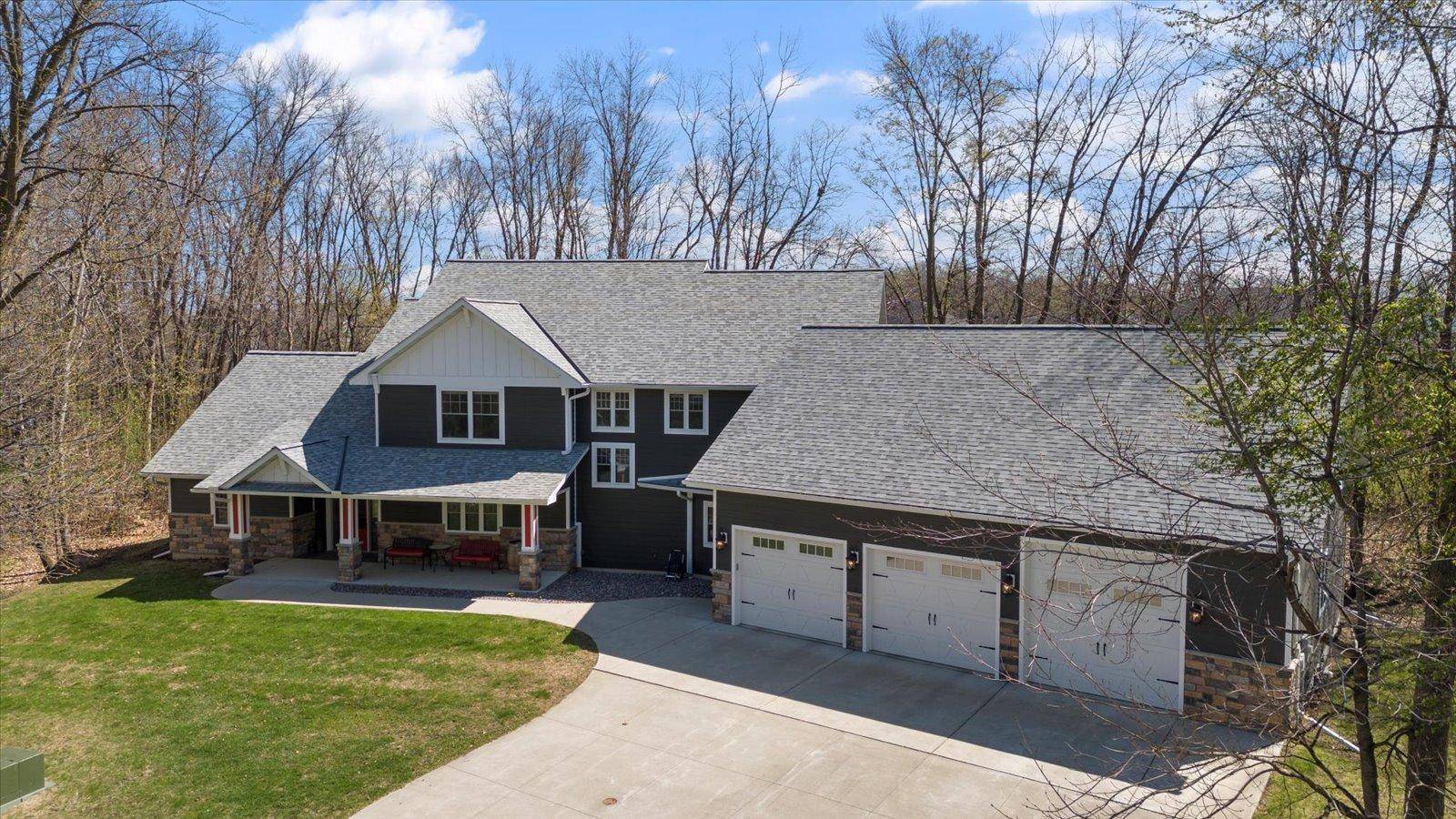 New Prague, MN 56071,701 Chalupsky AVE SE