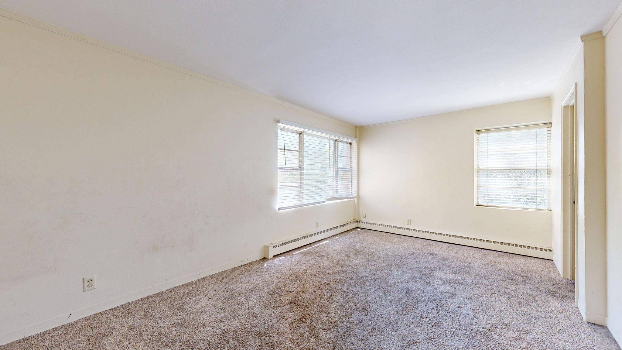 Saint Paul, MN 55104,235 Exeter PL #206