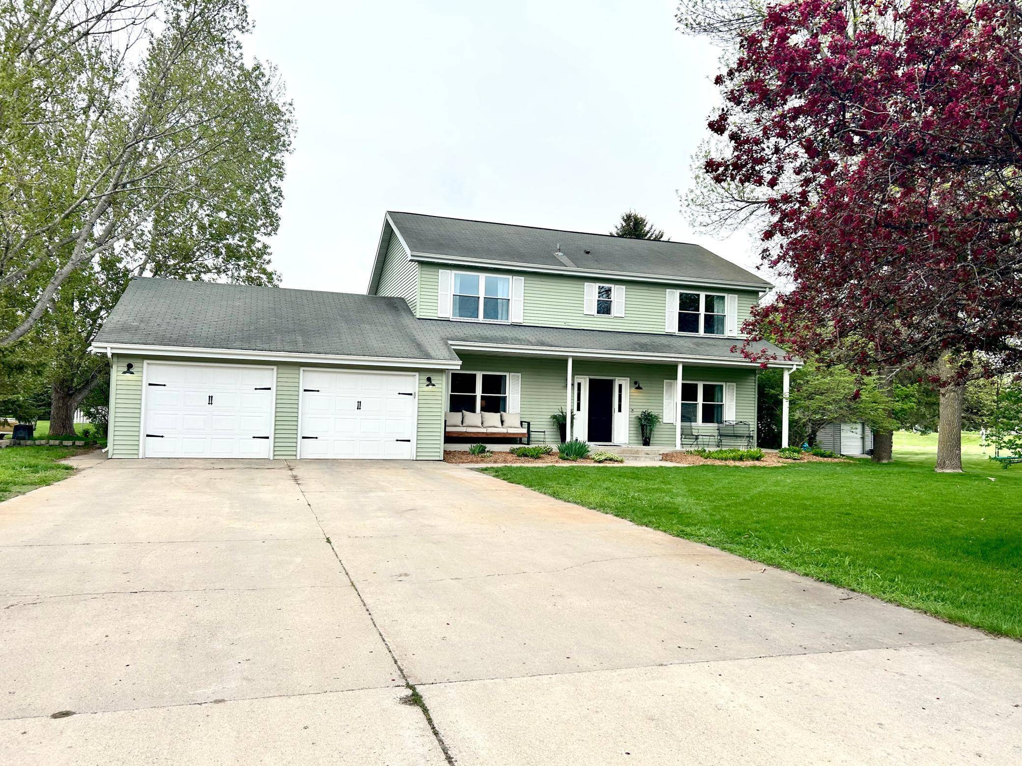 Alexandria, MN 56308,1921 Sherman DR NW