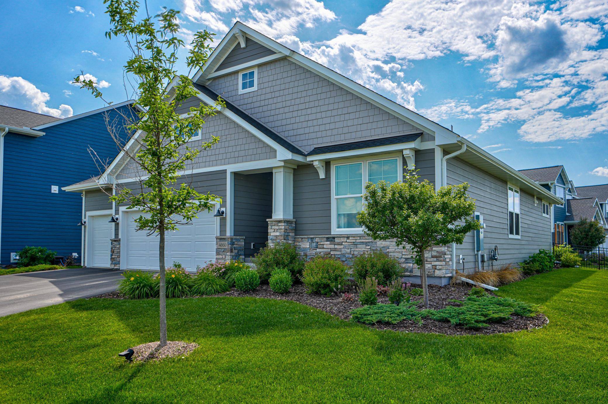 Woodbury, MN 55129,4860 Briarcroft LN