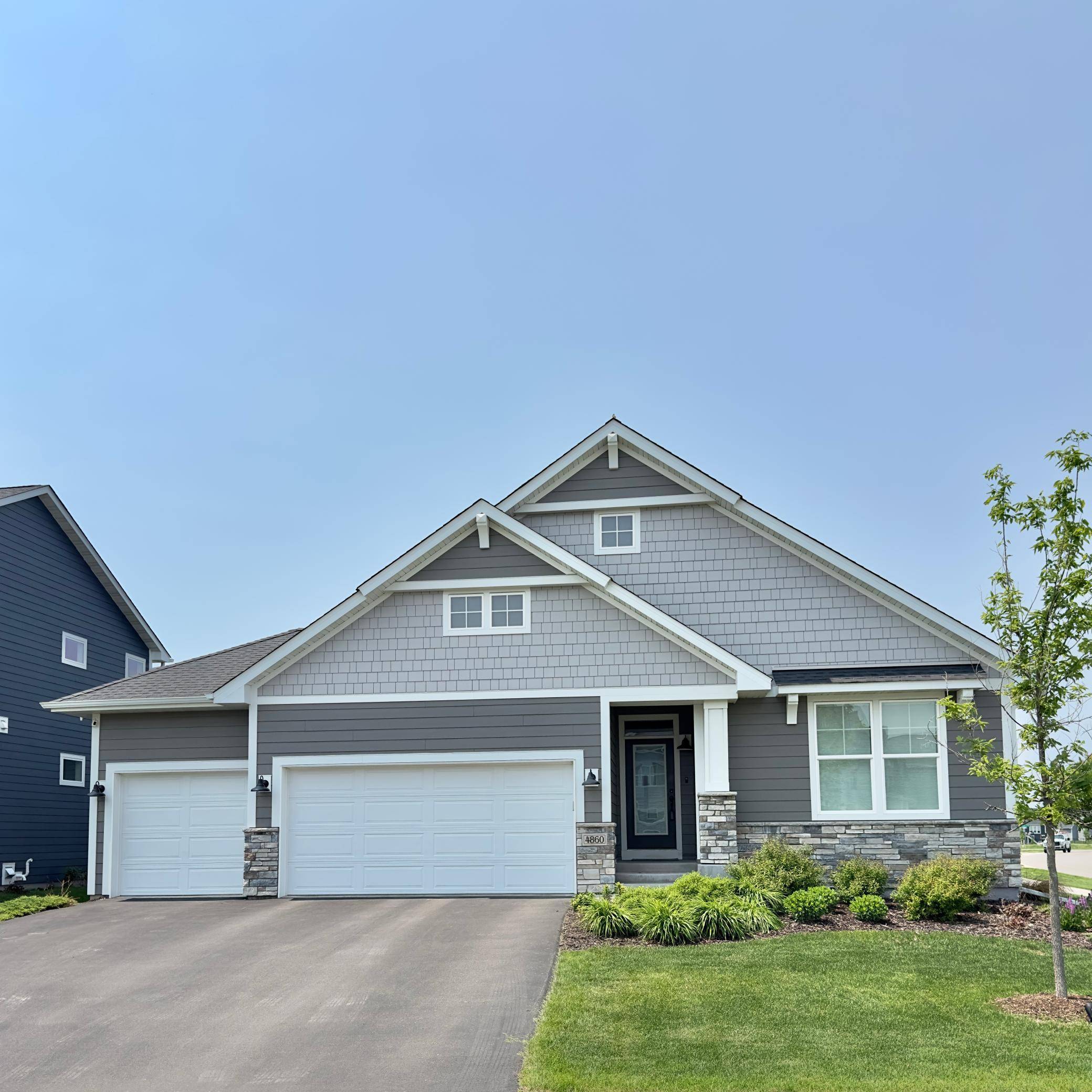 Woodbury, MN 55129,4860 Briarcroft LN