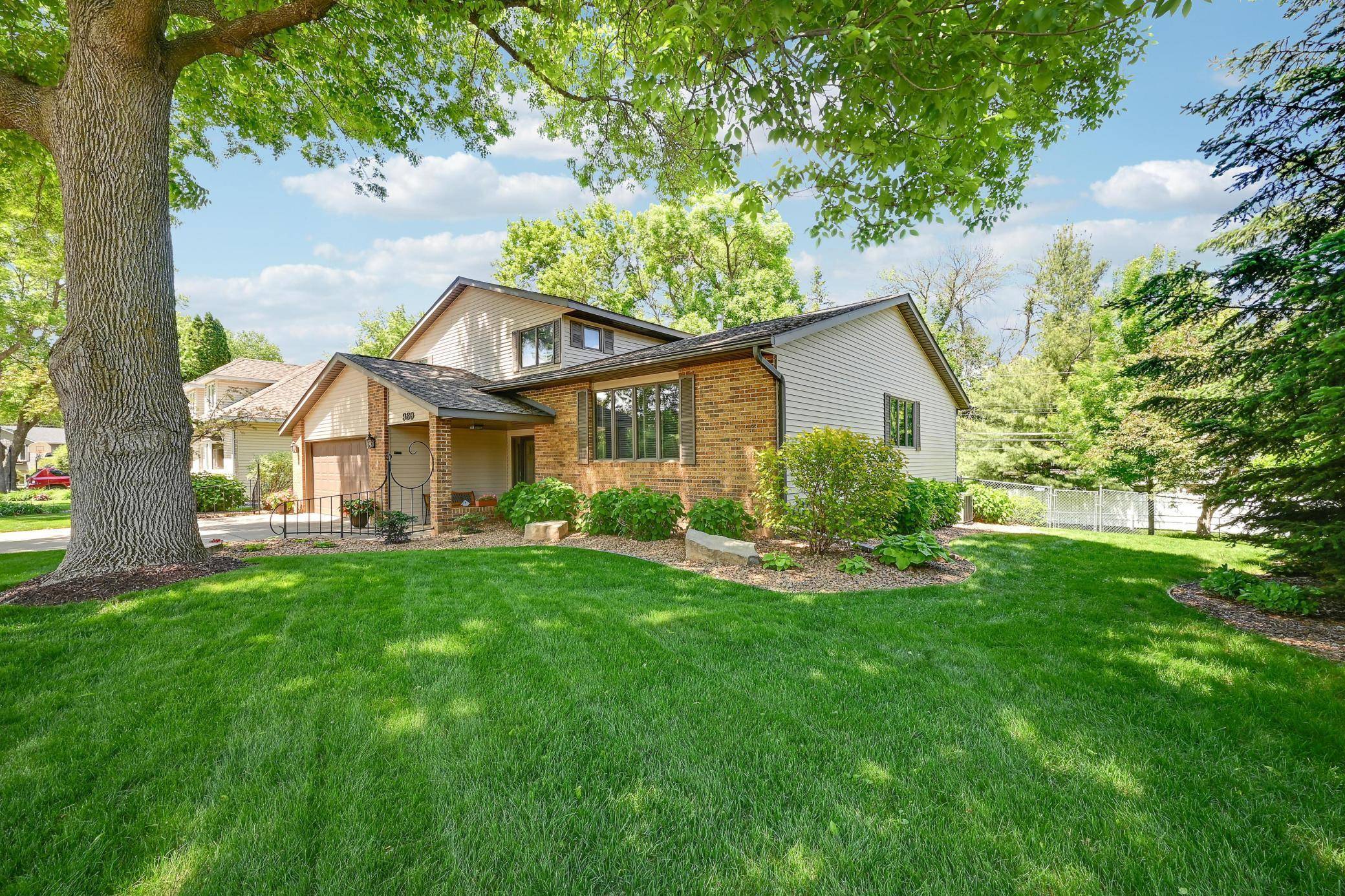 Hastings, MN 55033,980 Southview DR