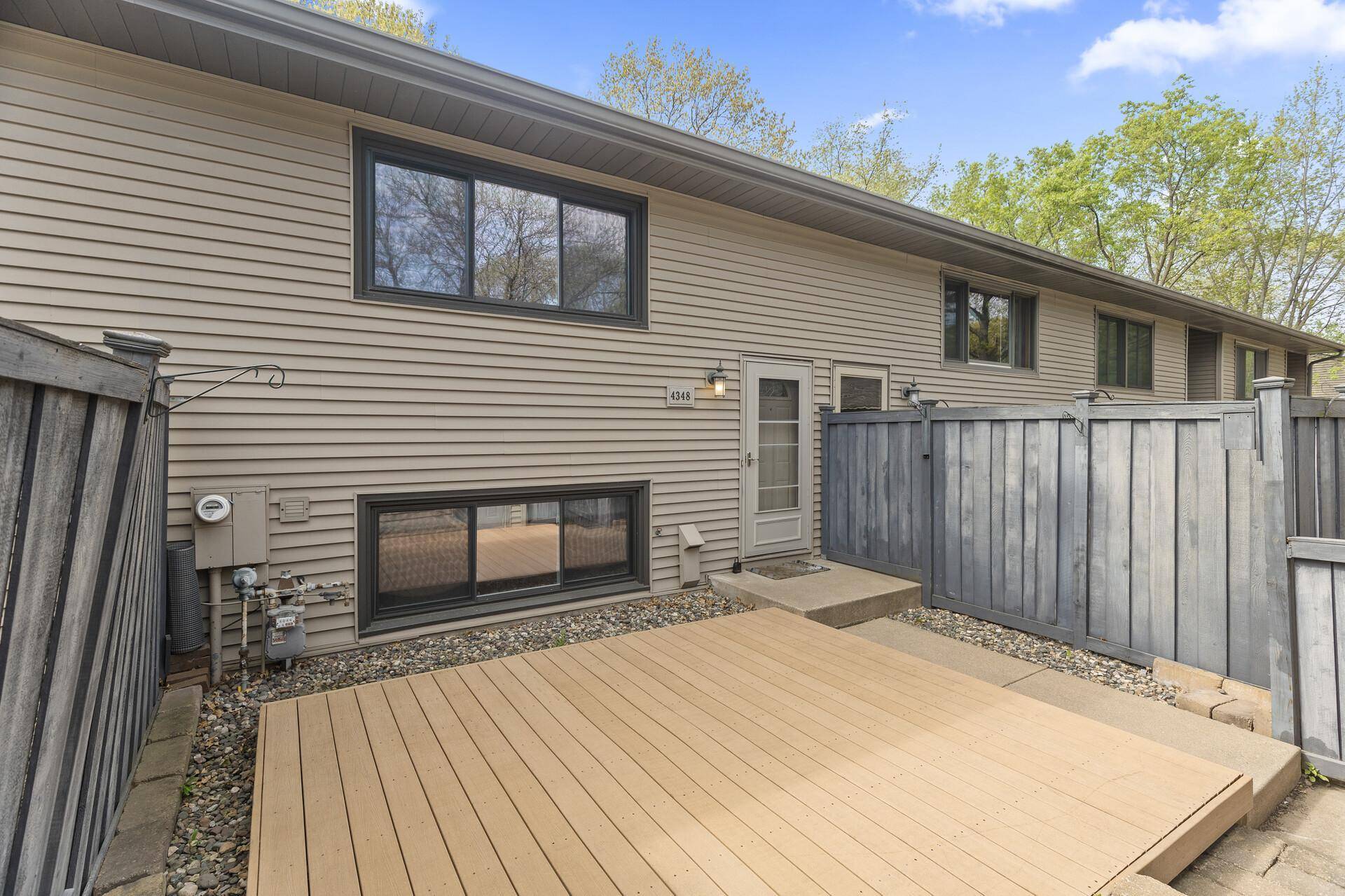 Arden Hills, MN 55112,4348 Arden View CT