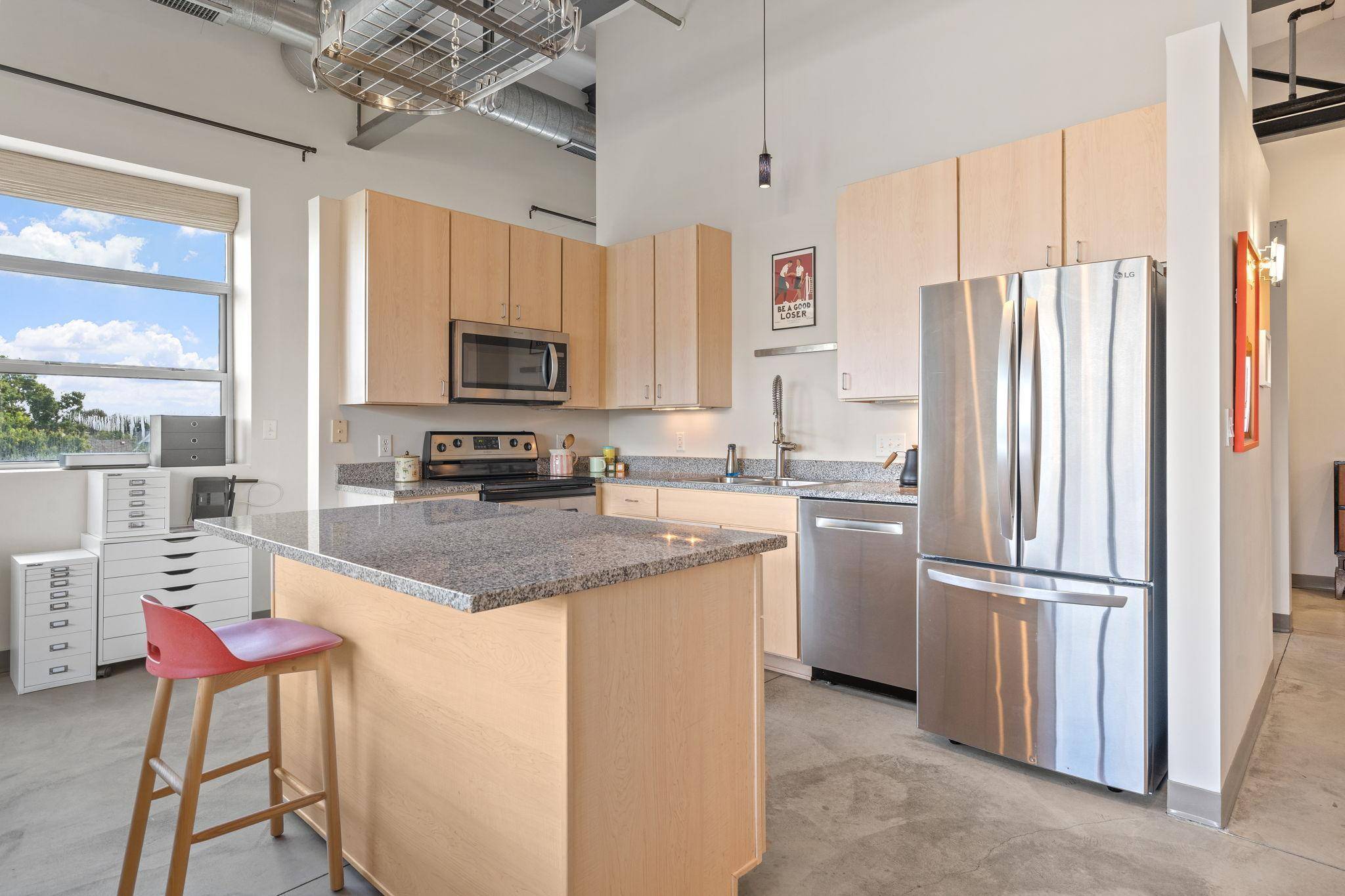 Minneapolis, MN 55404,111 E Franklin AVE #316