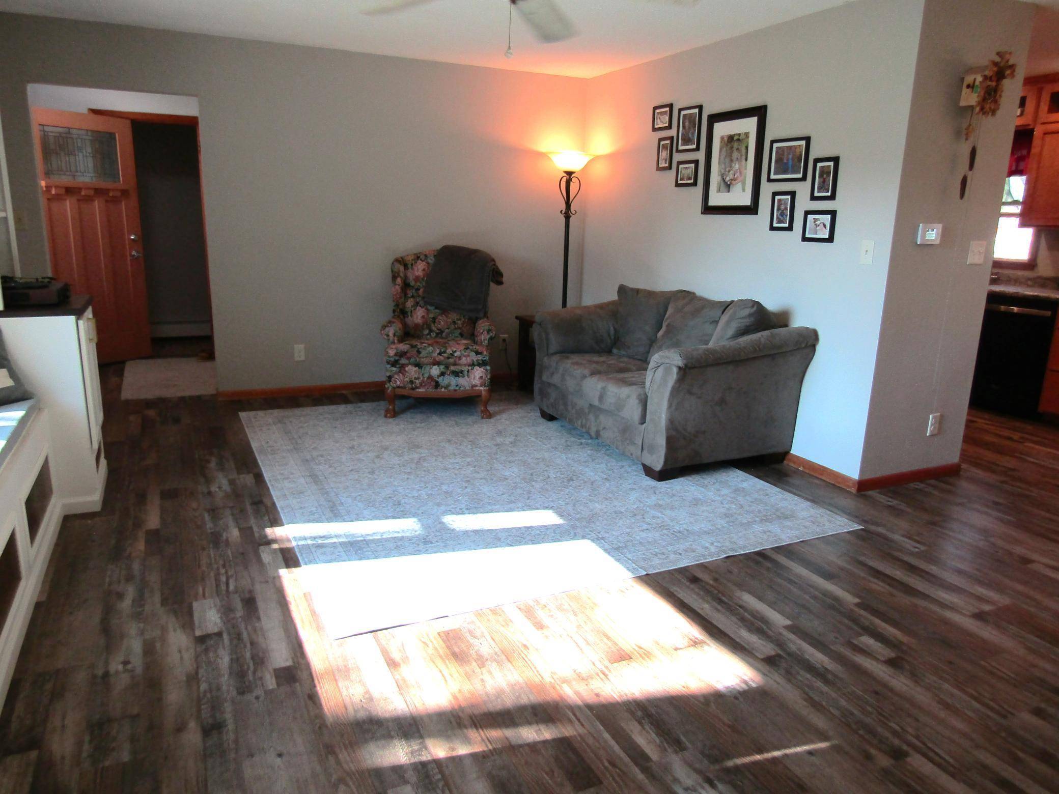 Dawson, MN 56232,318 3rd ST