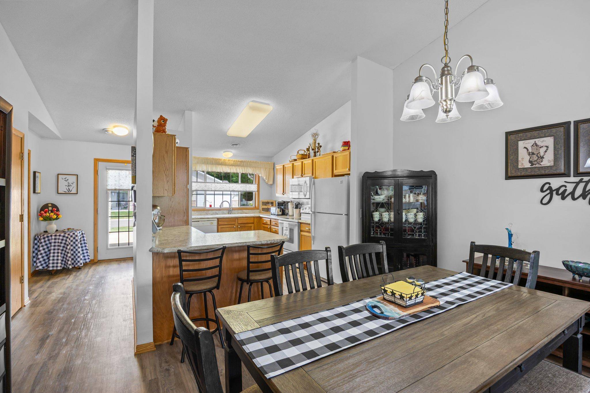 Hutchinson, MN 55350,804 Greensview CT NW
