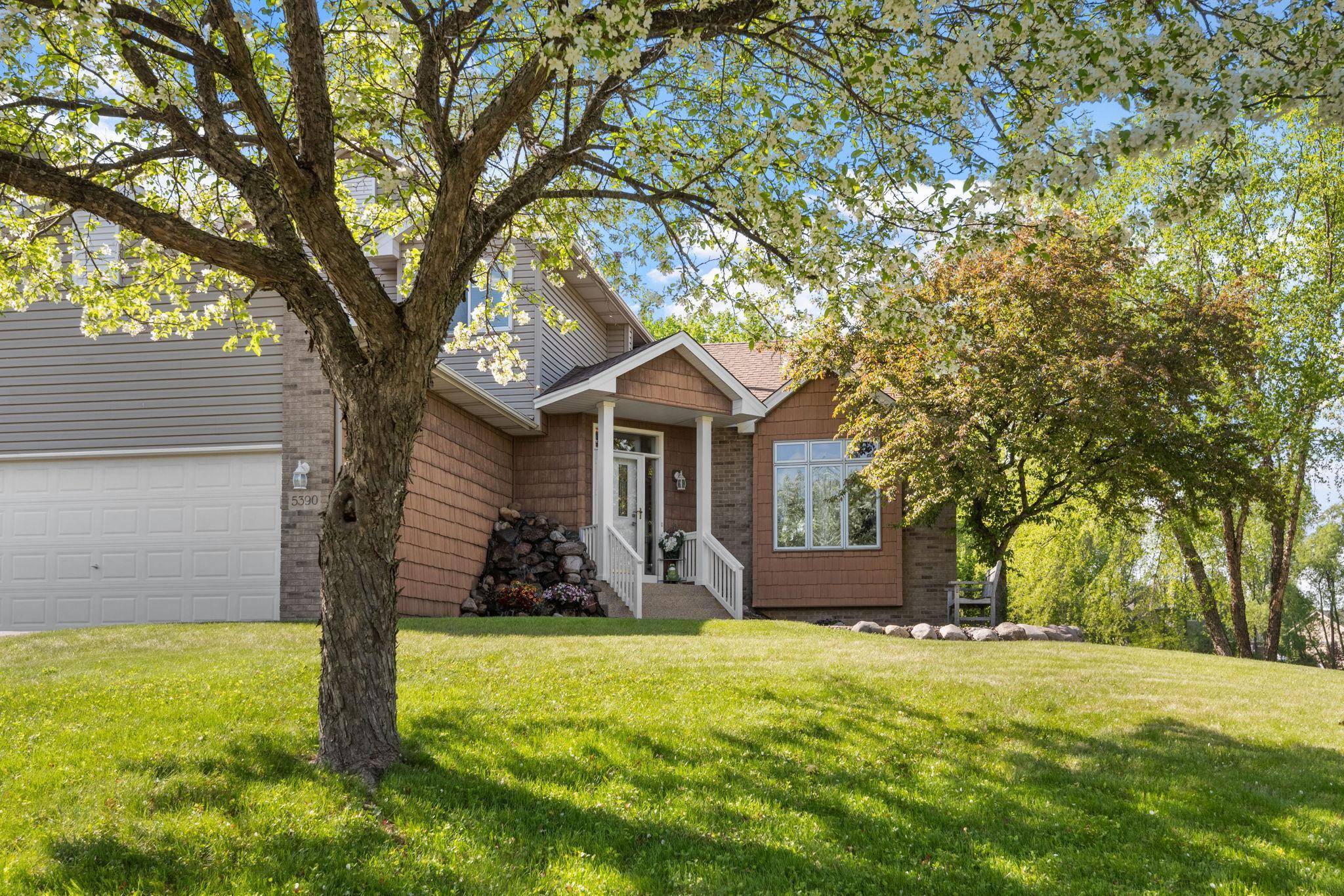 Hugo, MN 55038,5390 157th ST N