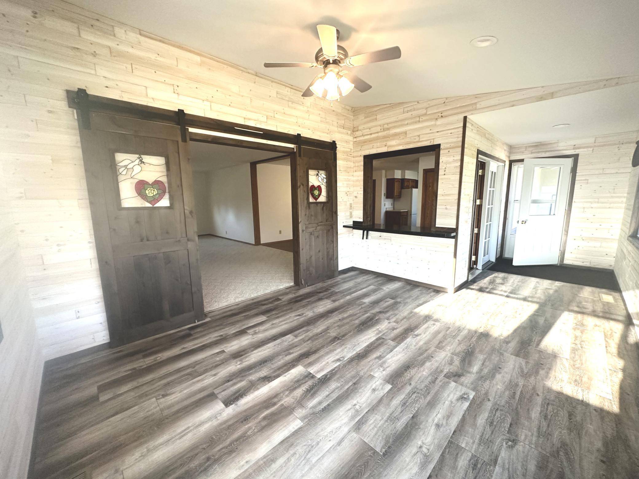 Fulda, MN 56131,414 3rd ST NE