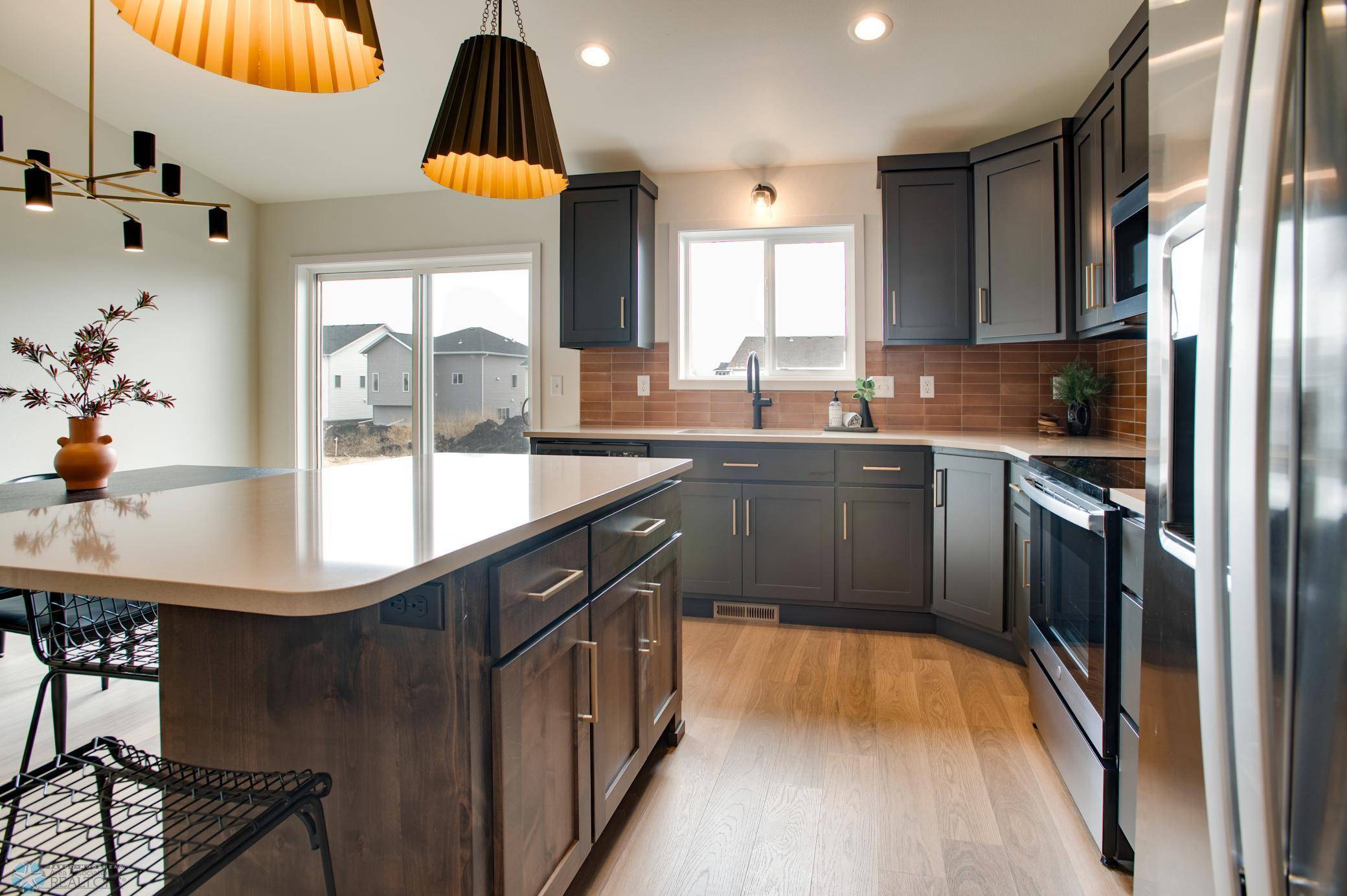 Moorhead, MN 56560,3718 27th ST S