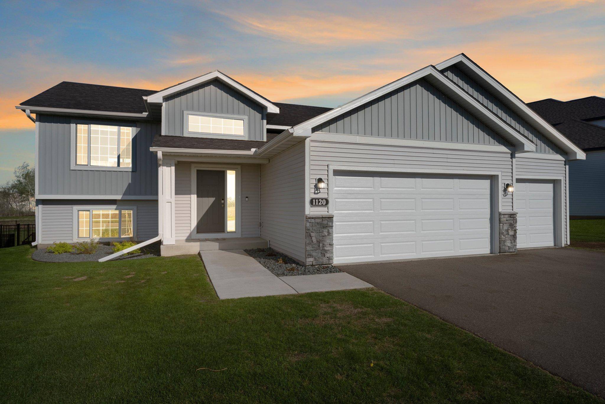 Isanti, MN 55040,1120 7th AVE NE