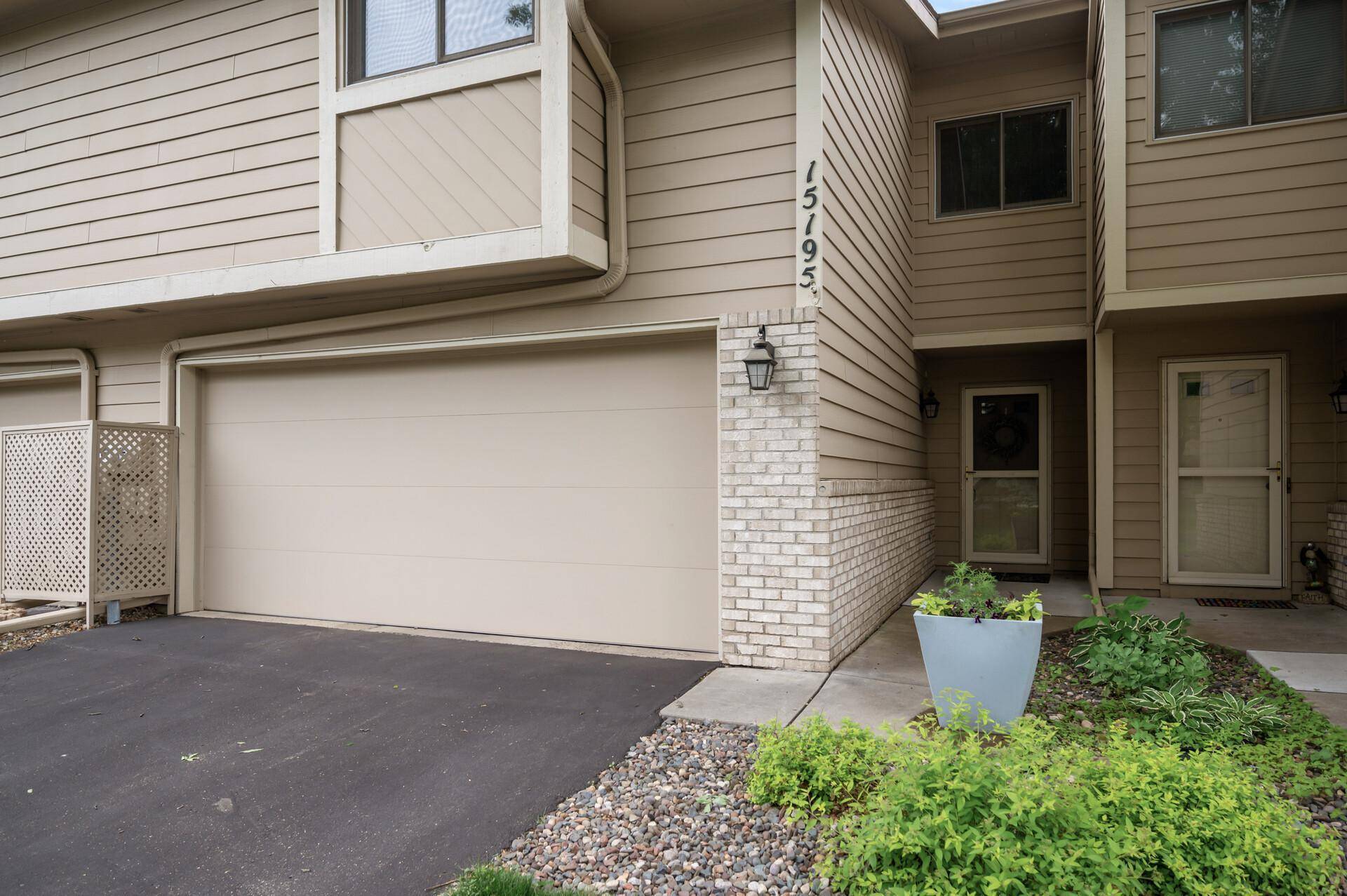 Eden Prairie, MN 55346,15195 Patricia CT