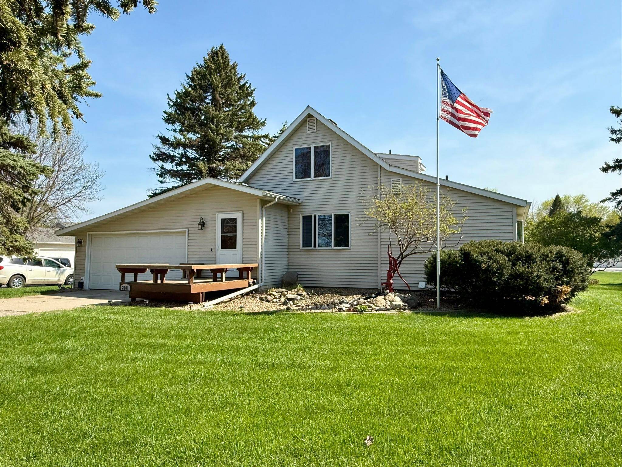 Willmar, MN 56201,2101 19th AVE SW