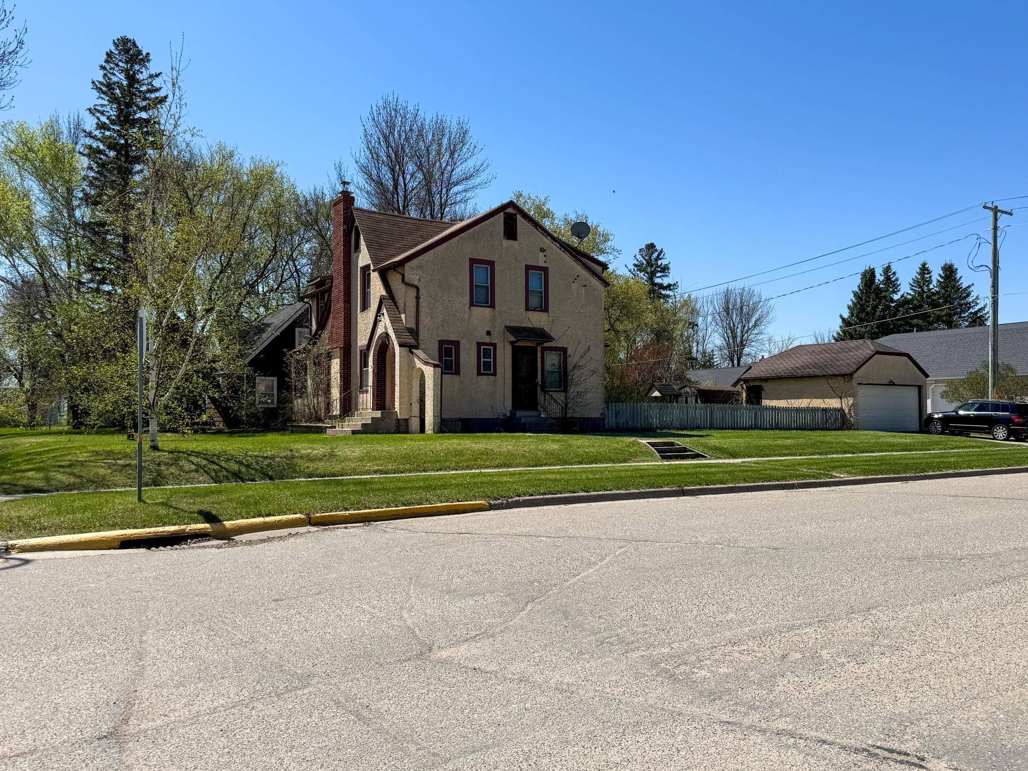 Red Lake Falls, MN 56750,502 Main AVE S