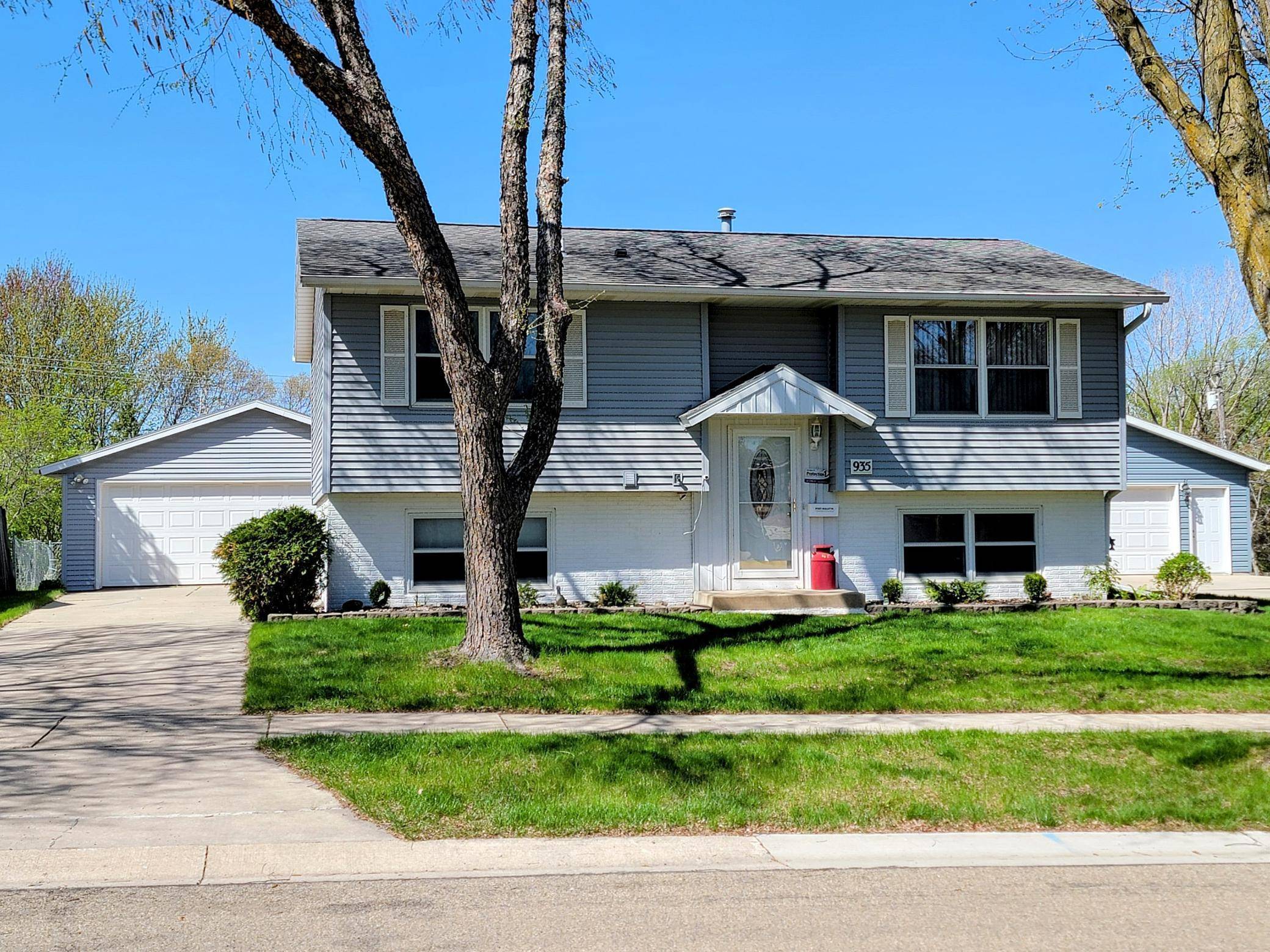 Rochester, MN 55904,935 21st ST SE