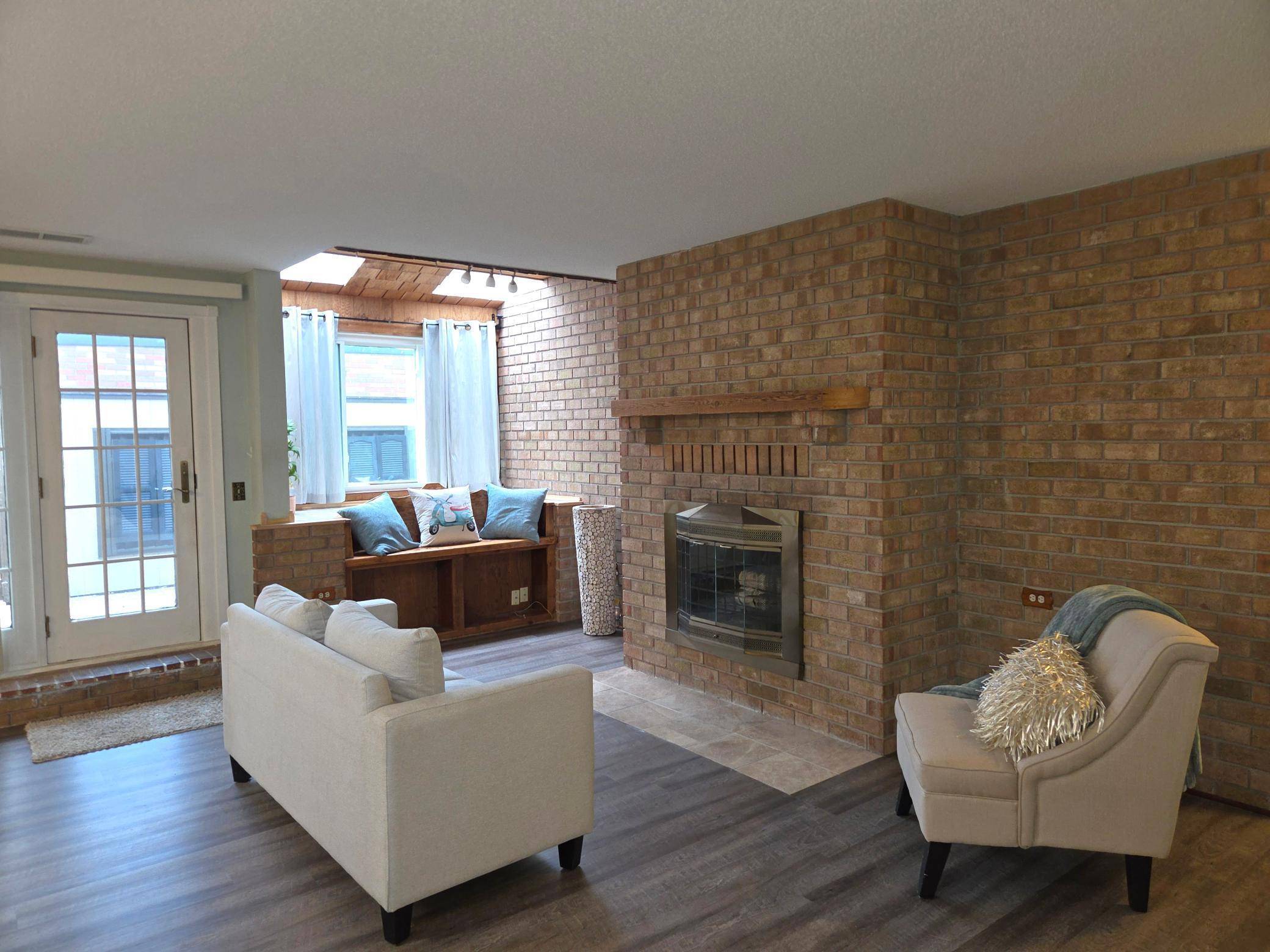 New Brighton, MN 55112,350 Oakwood DR #4