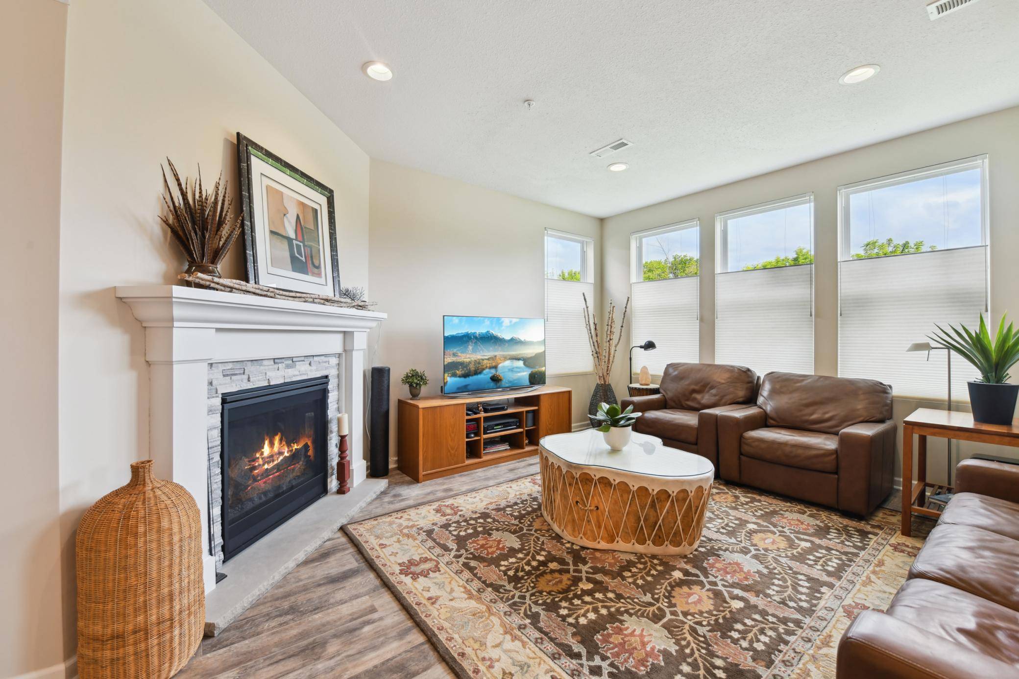 Chanhassen, MN 55317,722 Maggie WAY