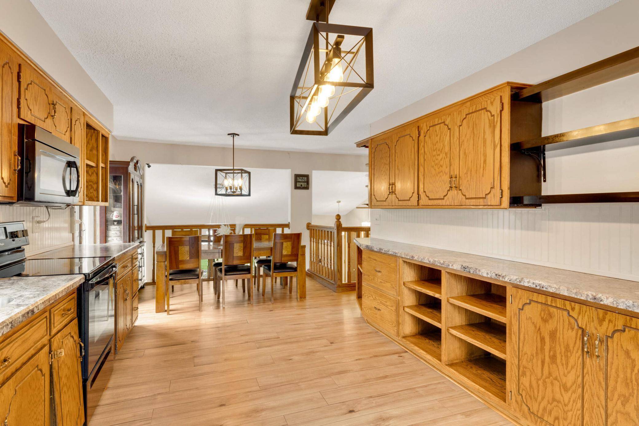 Oakdale, MN 55128,6429 47th ST N