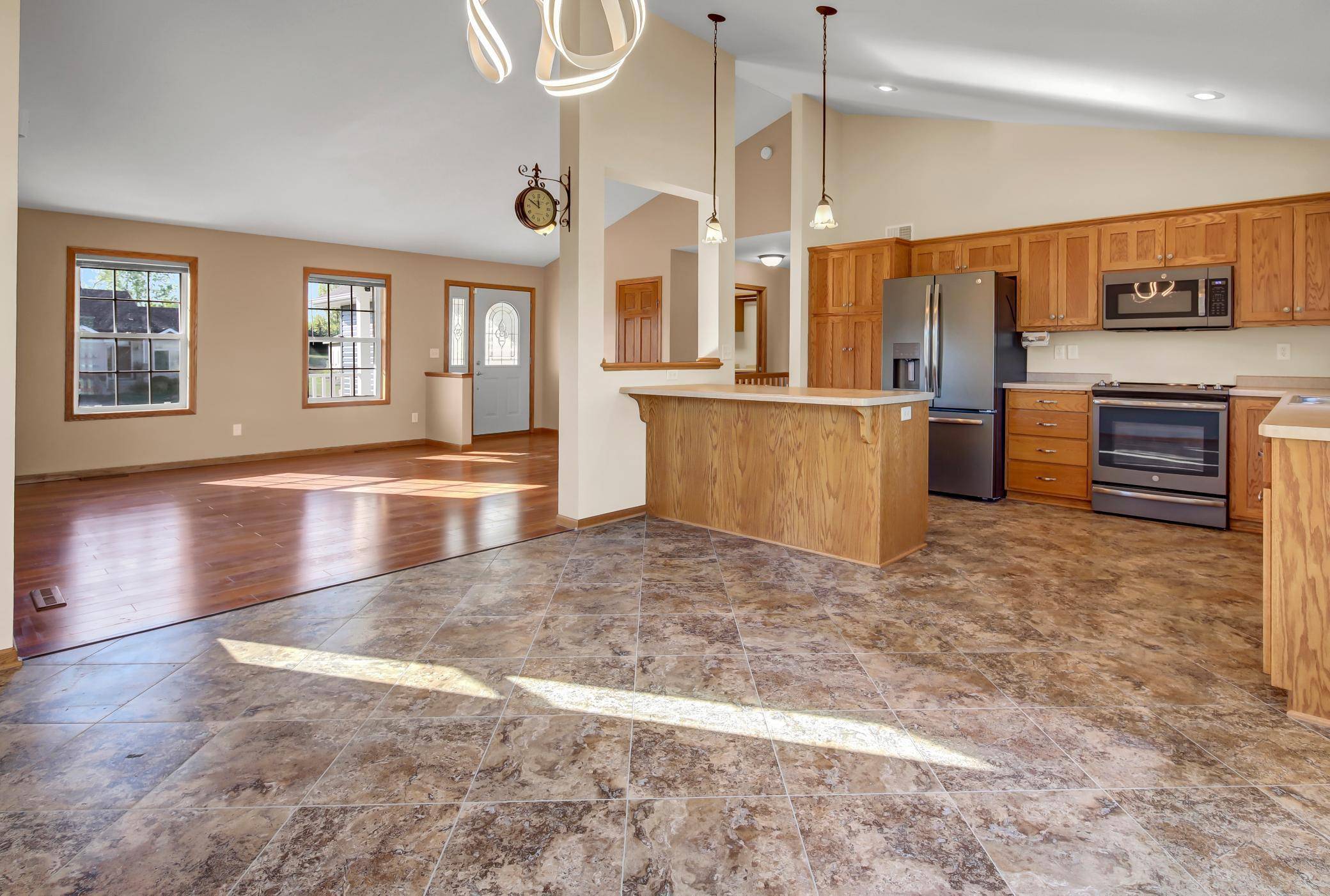 Cold Spring, MN 56320,809 3rd AVE SE