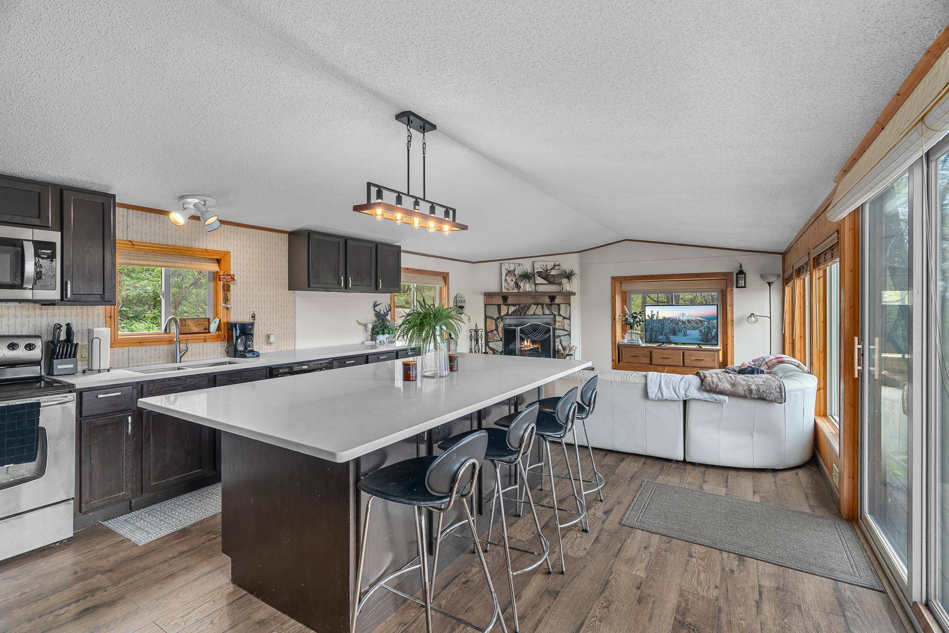 Centuria, WI 54824,1651 Niles LN N