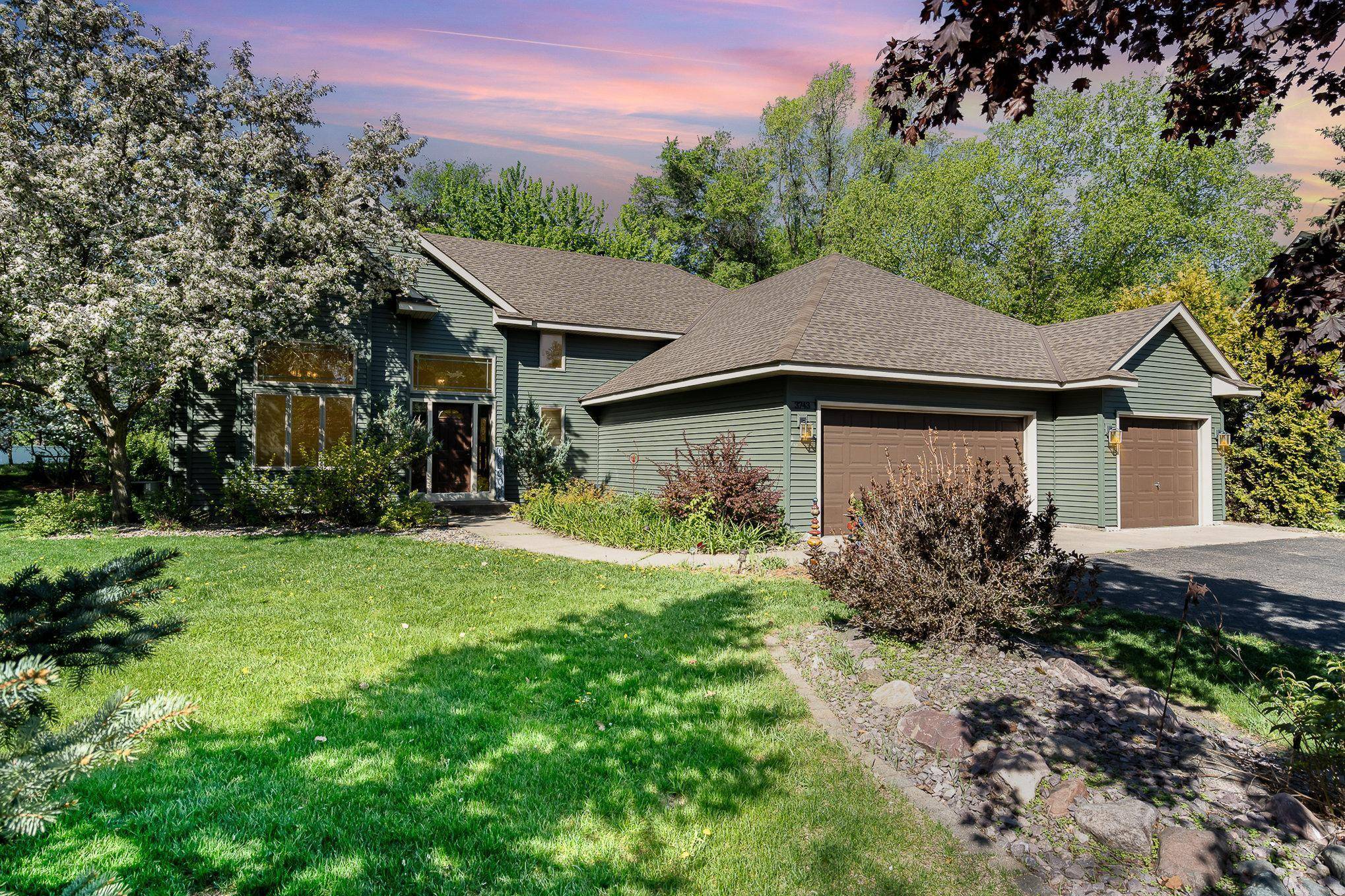 Vadnais Heights, MN 55127,3743 Thomas CT