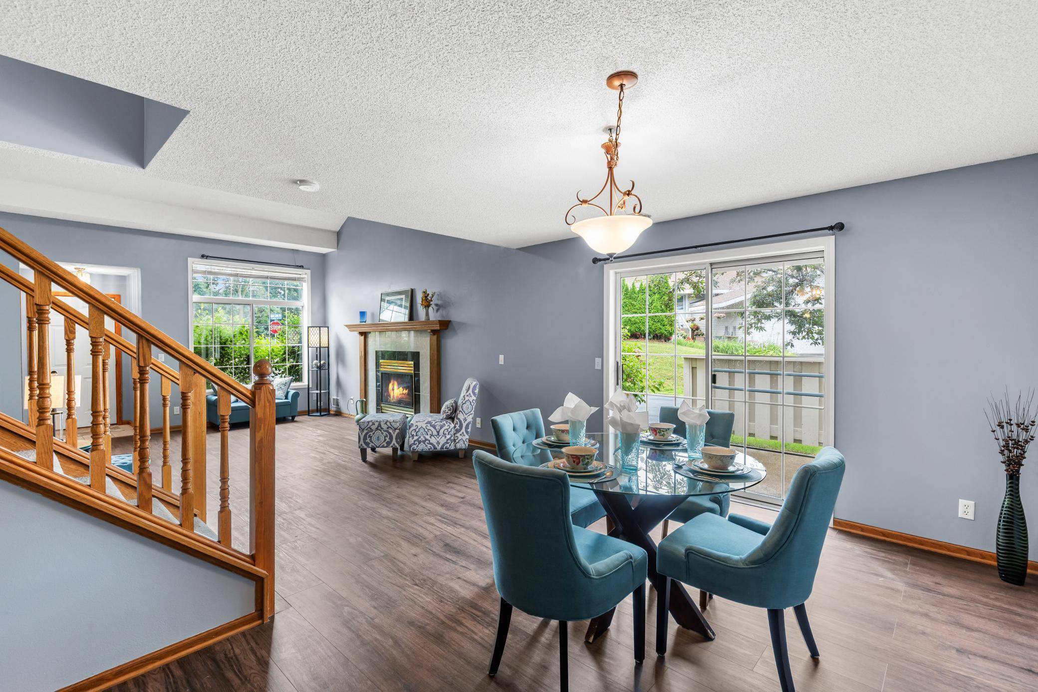 Eden Prairie, MN 55347,7954 Timber Lake DR