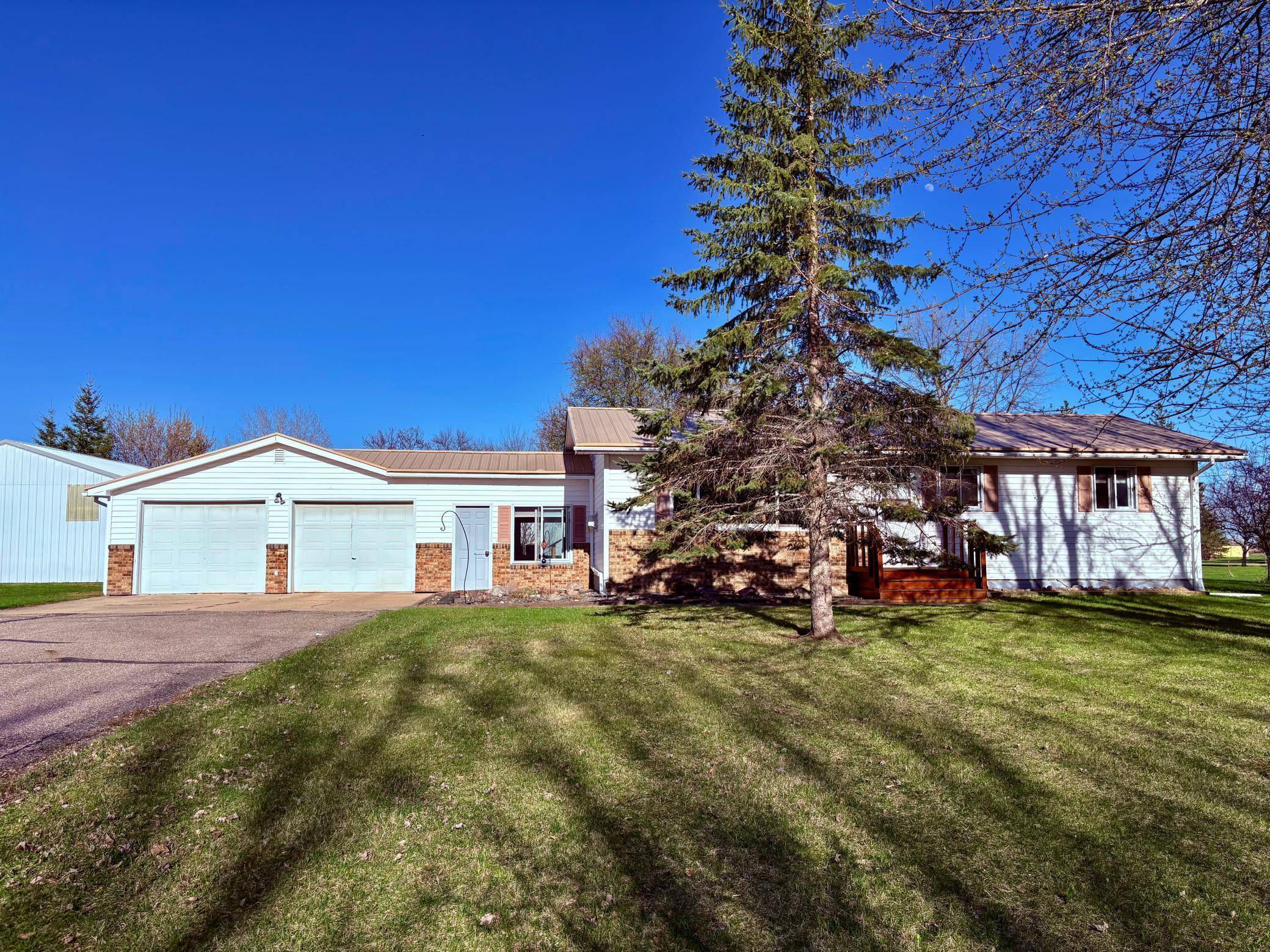 Baudette, MN 56623,306 4th AVE SE