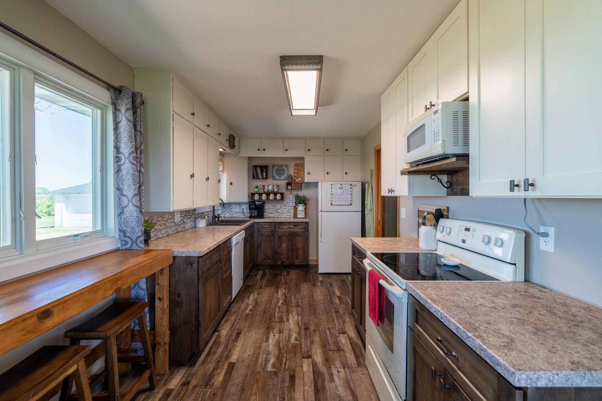 Wells, MN 56097,4941 210th AVE
