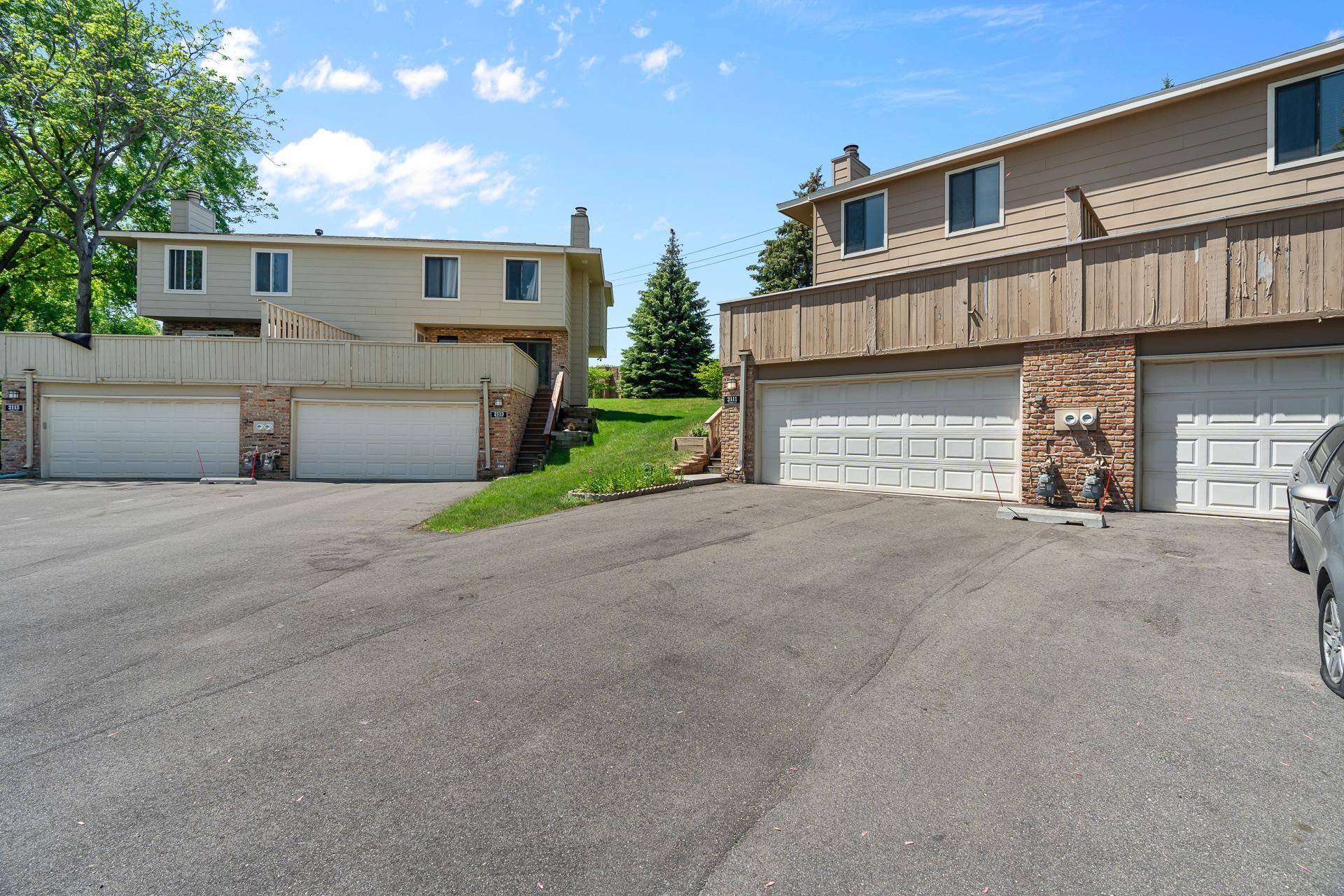 Golden Valley, MN 55427,2111 Tamarin TRL
