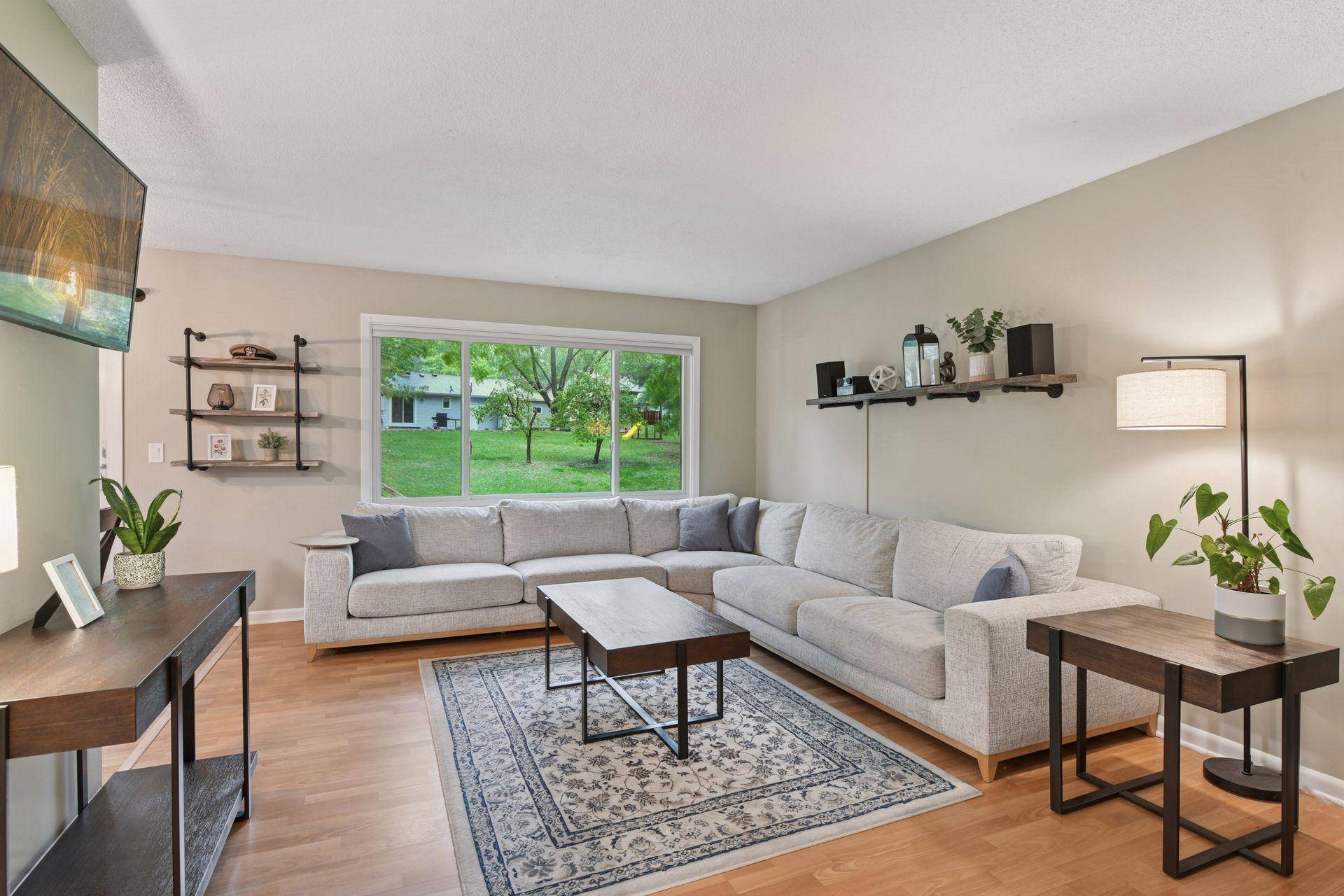Eden Prairie, MN 55347,12033 Chesholm LN