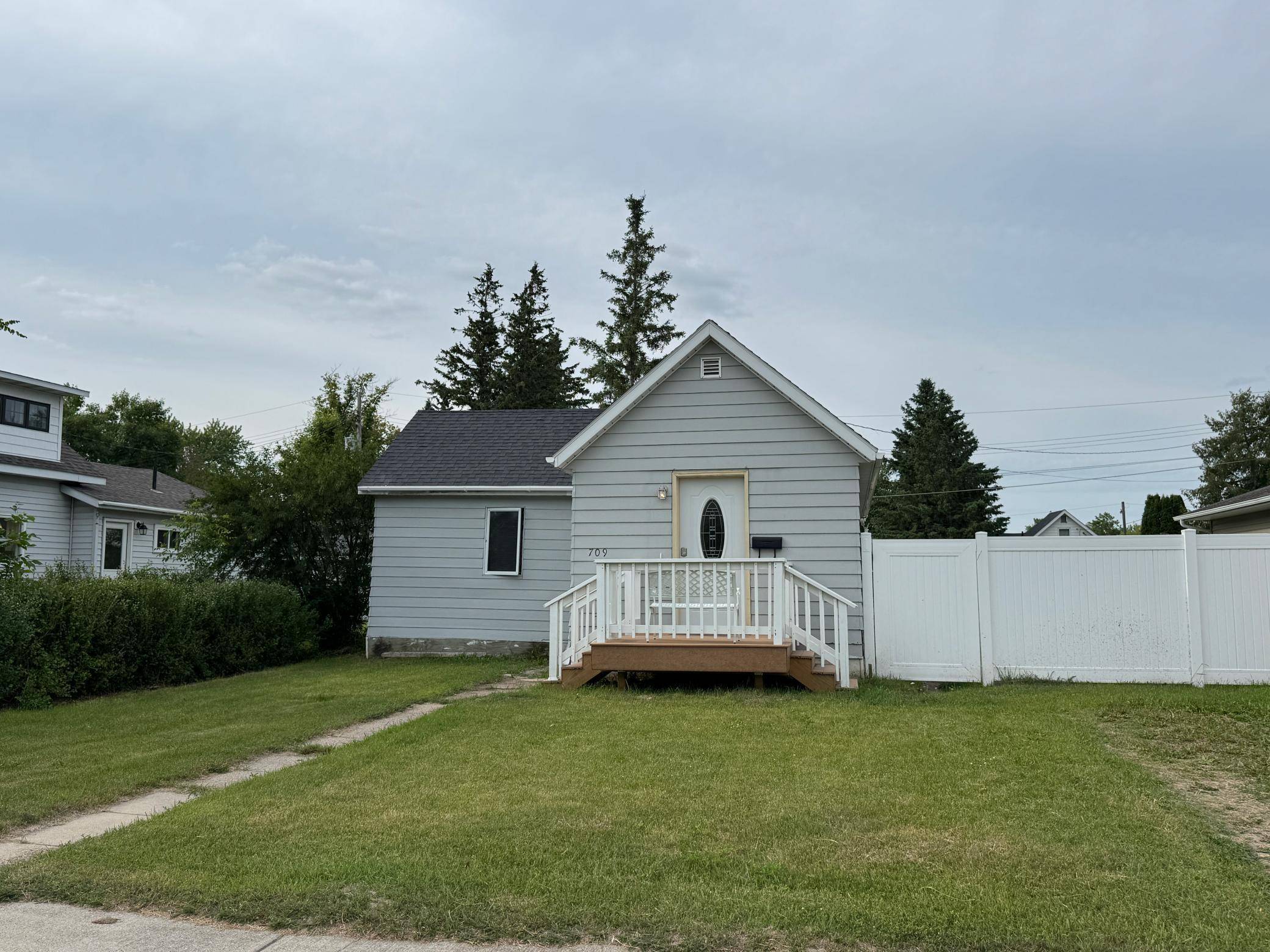 Roseau, MN 56751,709 Center ST E