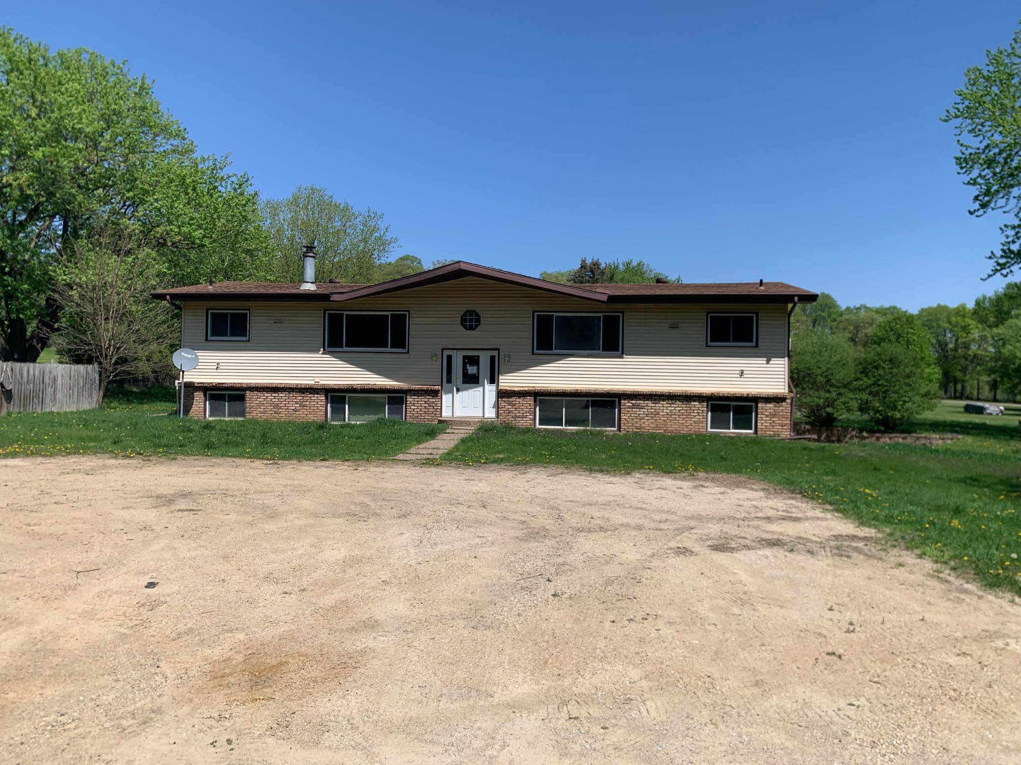 Oronoco, MN 55960,745 W Center ST
