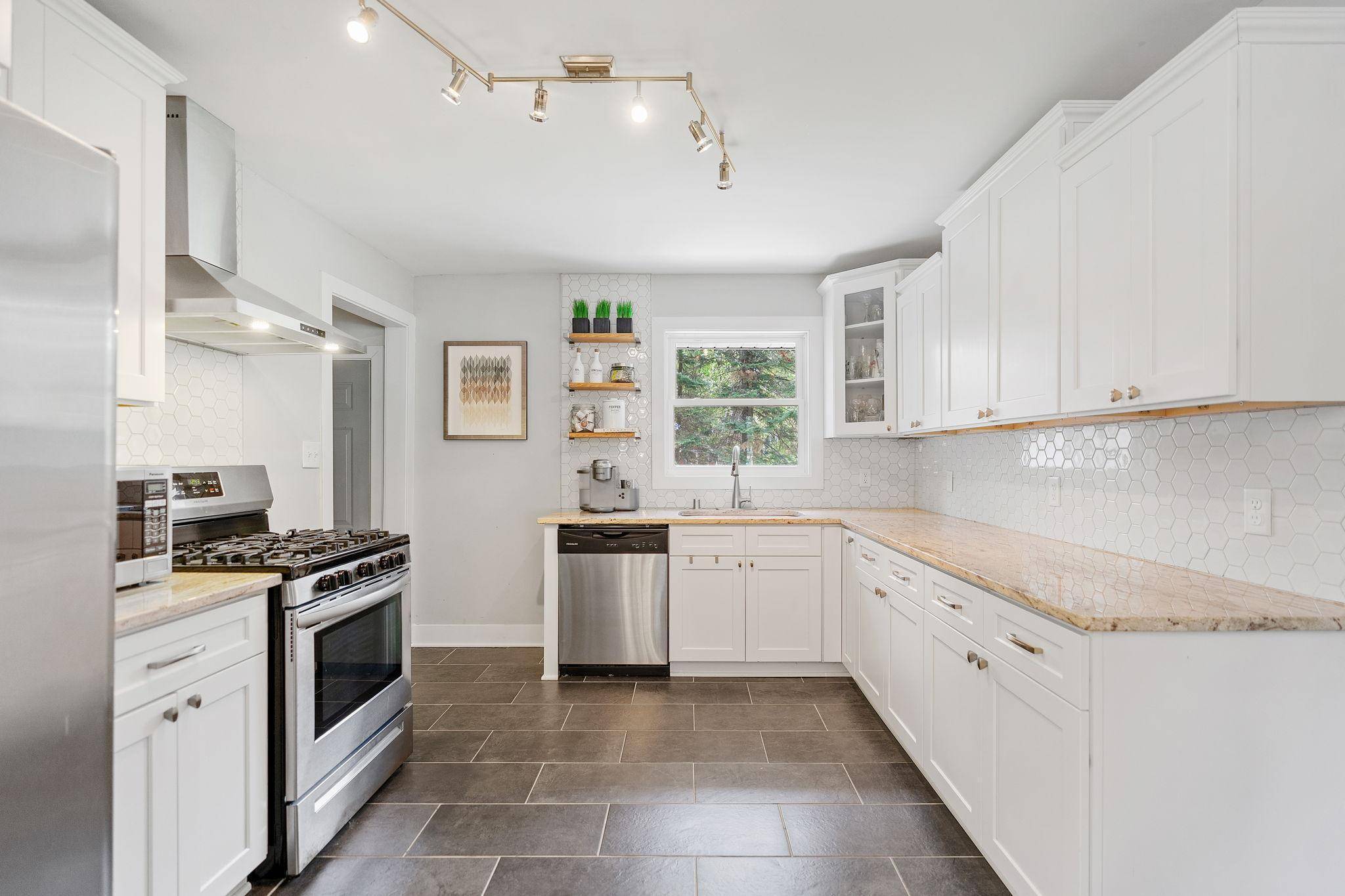 Roseville, MN 55113,1354 Judith AVE